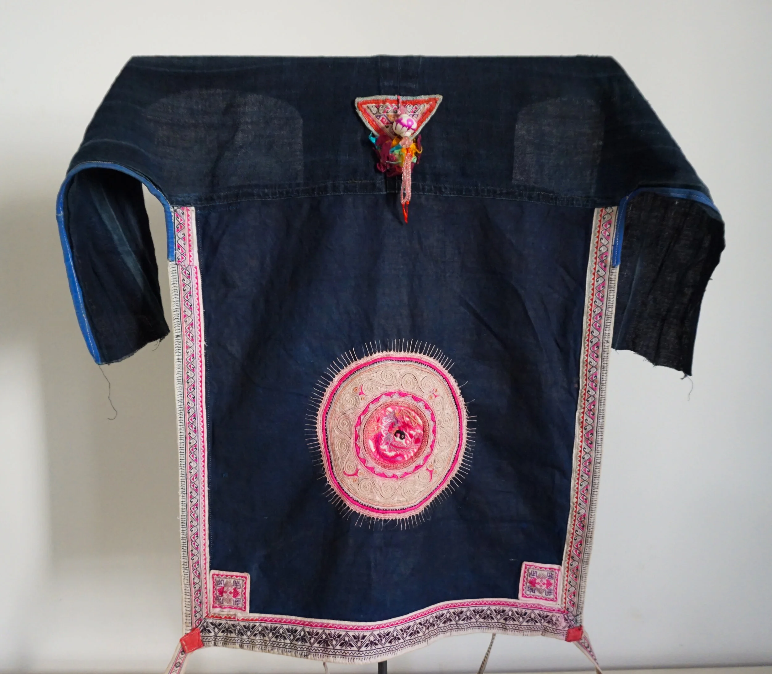 Tejido bordado, etnia Miao .China