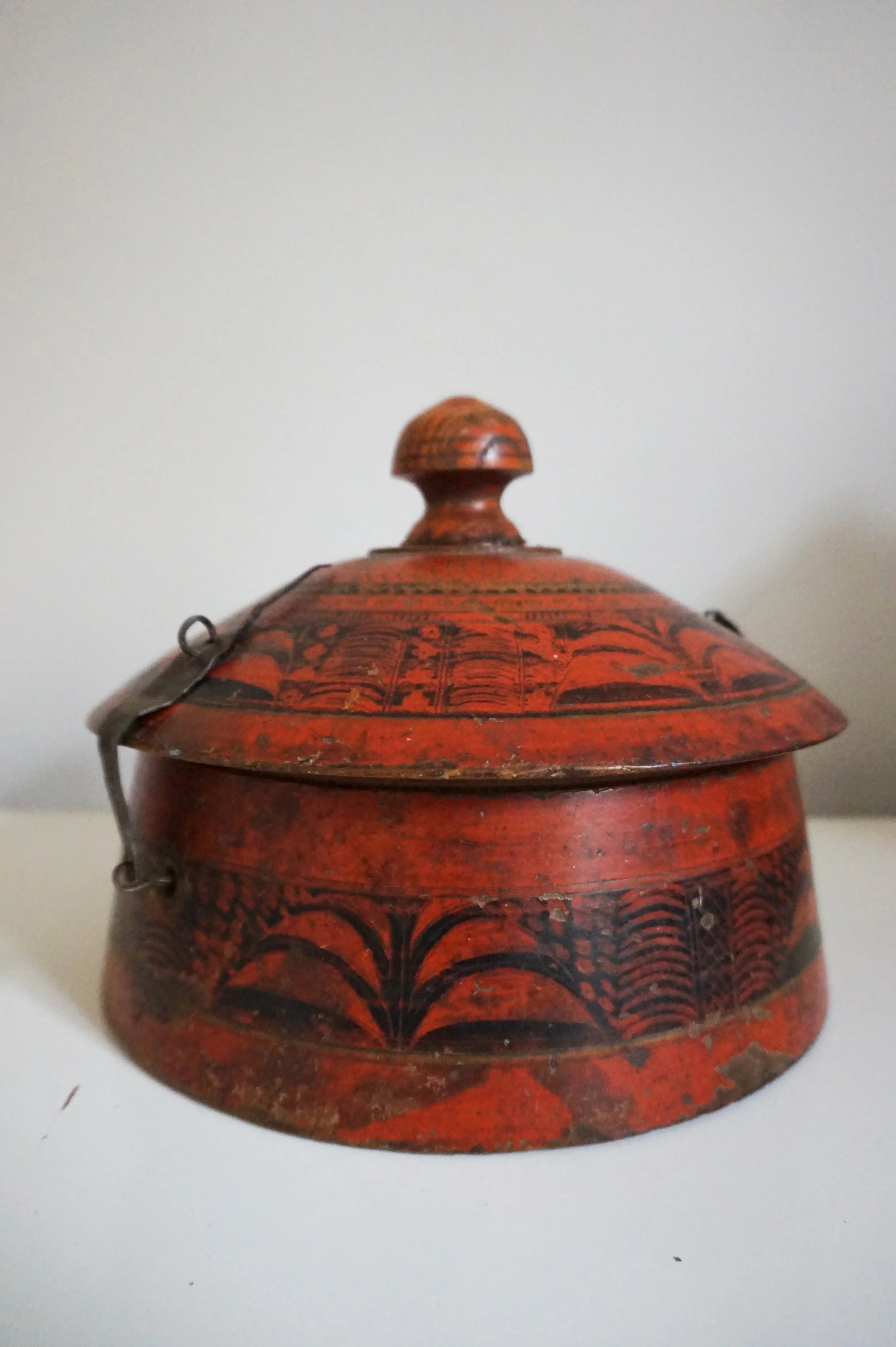 caja antigua especias-caja tikka-simply rickshaw-madrid-rastro madrid.jpg