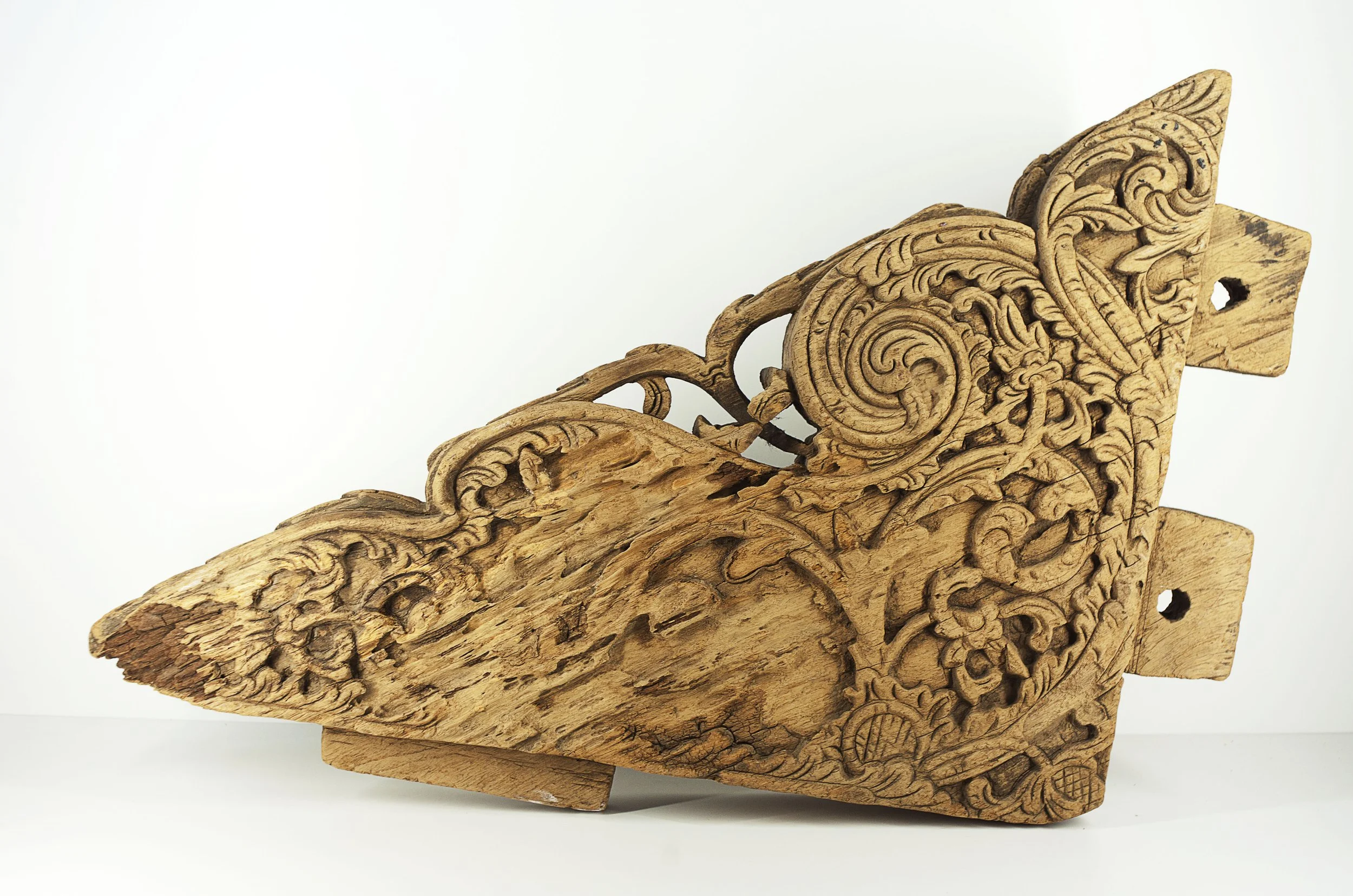 Pareja de ménsulas antiguas. Indonesia -madrid-rastro de madrid-simply rickshaw-artesania indonesia (2).jpg