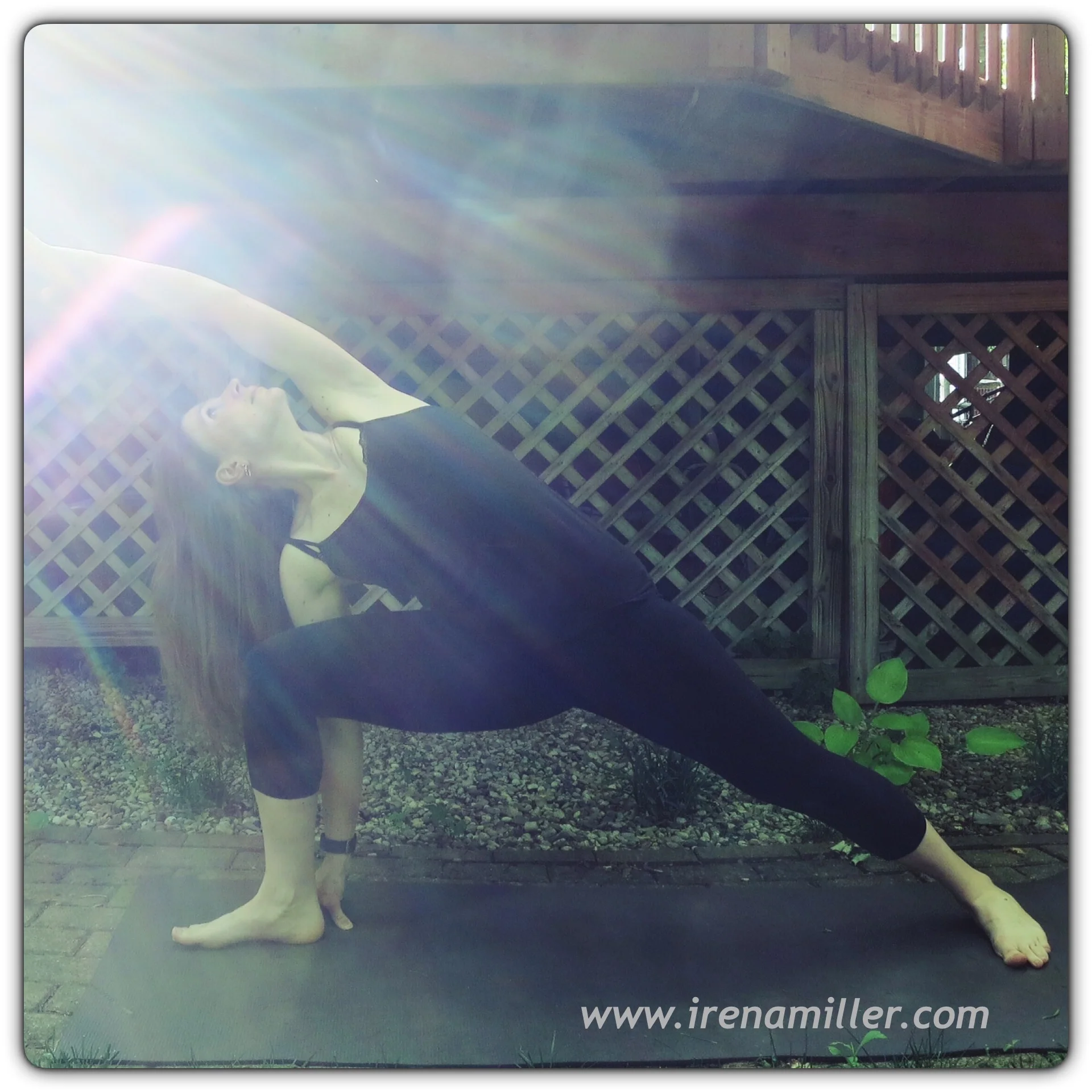 parasvakonasana side angle yoga pose