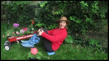 irena yoga boat navasana