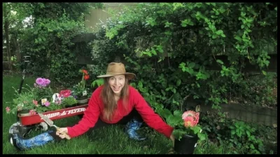 Irena Miller www.irenamiller.com Bite-sized yoga for busy, health conscious, spiritual seekers.
