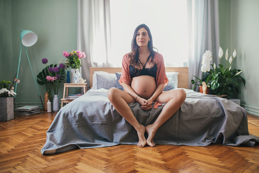 https://images.squarespace-cdn.com/content/v1/566d7f0f1115e08749289bf8/1556645898092-USS8WQI5C4SHFR1WA9FB/best+bras+pregnancy+toronto+doula+service+.jpg