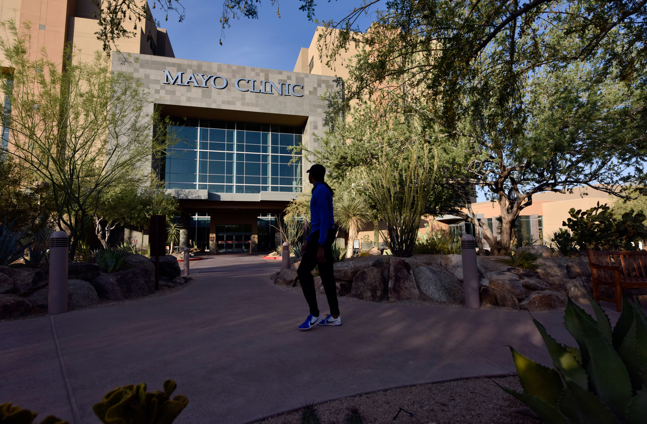 Merritt walks into the Mayo Clinic in Scottsdale, Arizona, where he received his kidney transplant. Dr. Les Thomas, who treated Merritt, is so impressed by him that he traveled to Eugene to see him compete.
