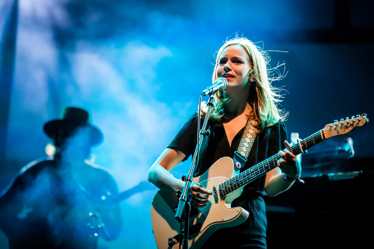 Torsdag_MaritLarsen_KastelScenen_SadanEkdemir_lowRes (2).jpg