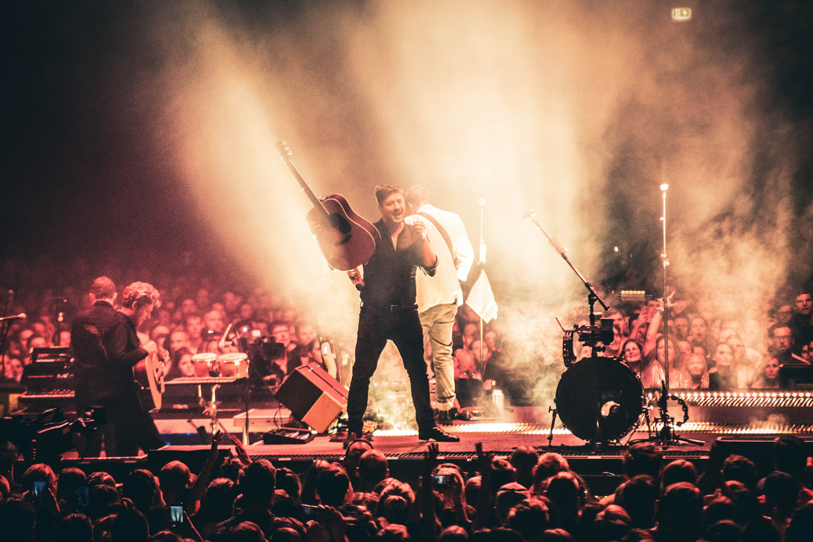 MumfordAndSons - 17 (1 of 1).jpg