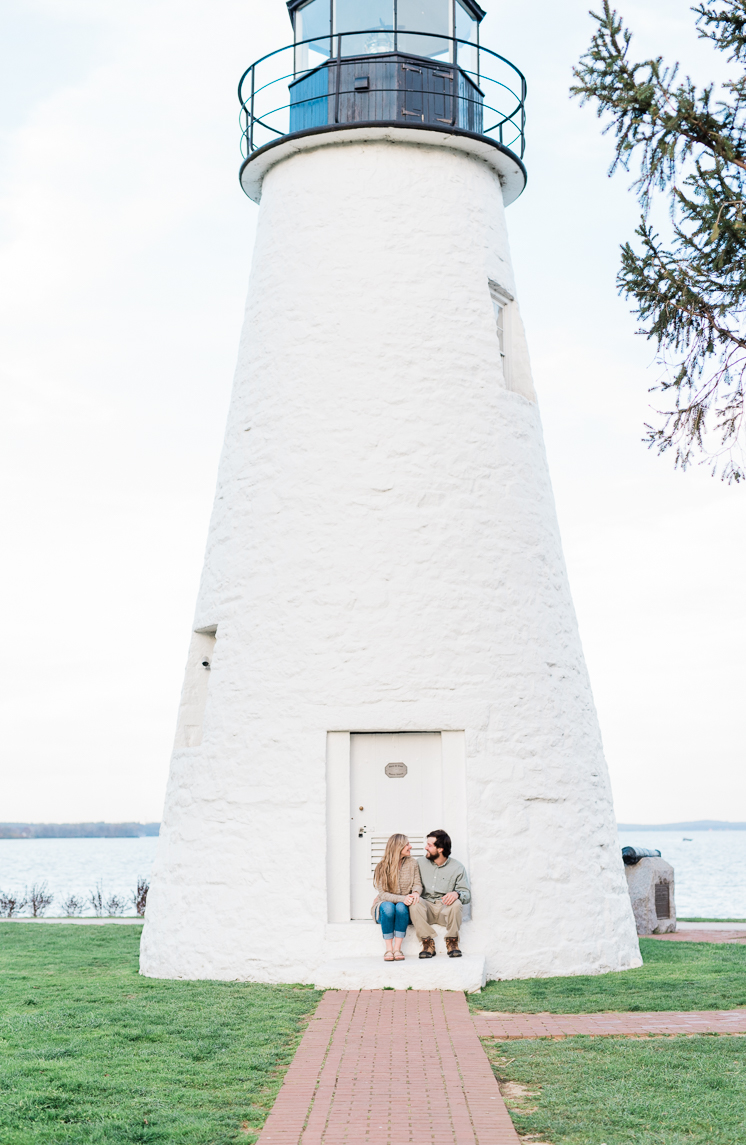 engagement-photographer-lifestyle-maryland-baltimore-havre de grace-harford county-concord point lighthouse-12.jpg
