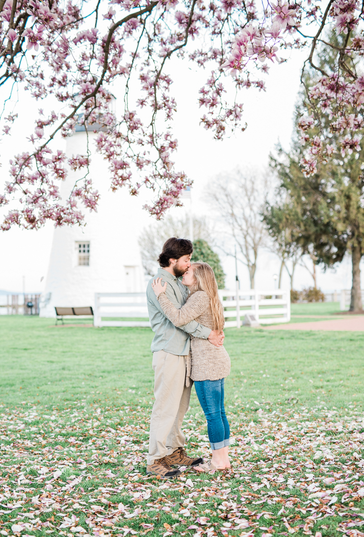 engagement-photographer-lifestyle-maryland-baltimore-havre de grace-harford county-concord point lighthouse-13.jpg