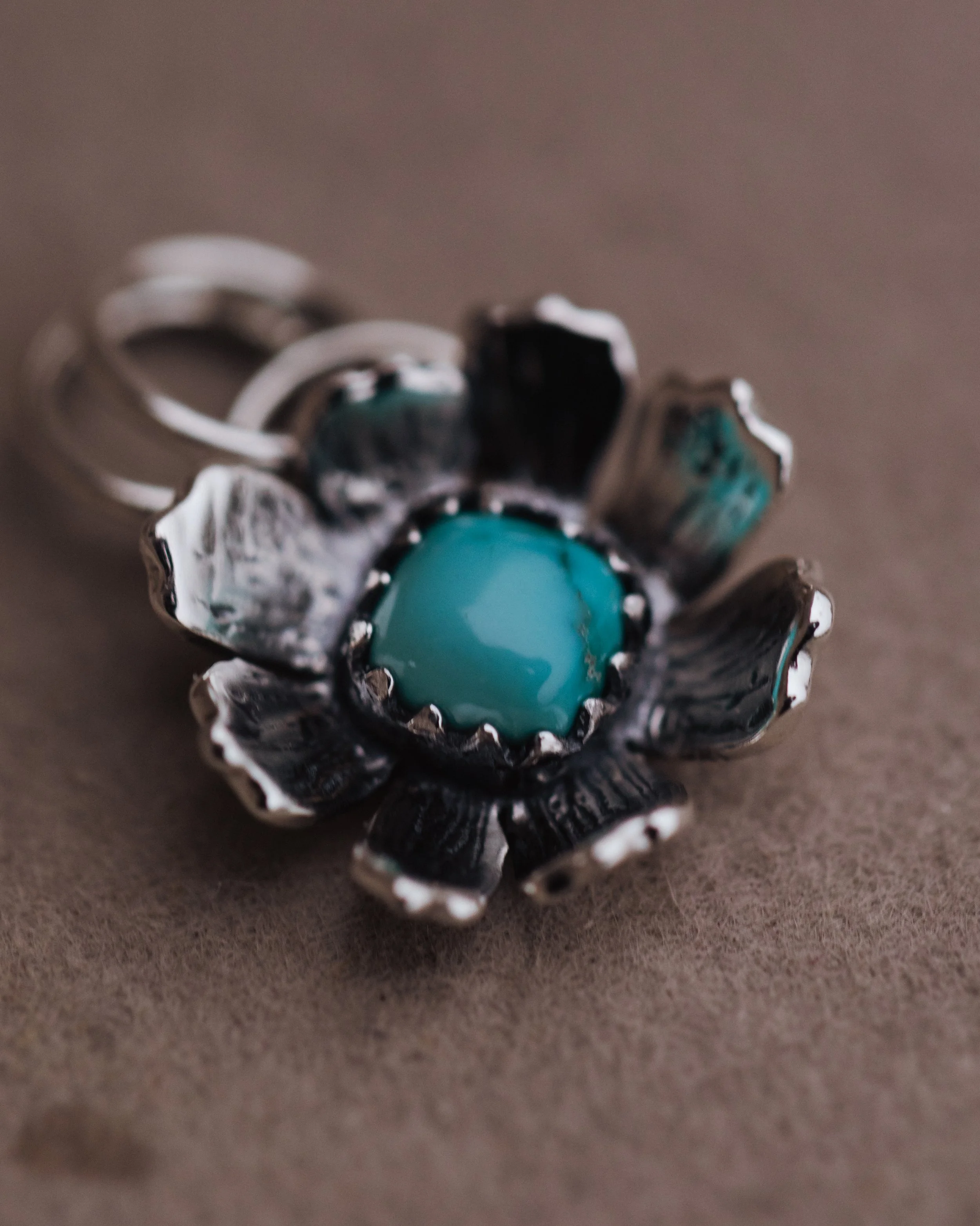 Laynarememberancecosmopendant-67.jpg