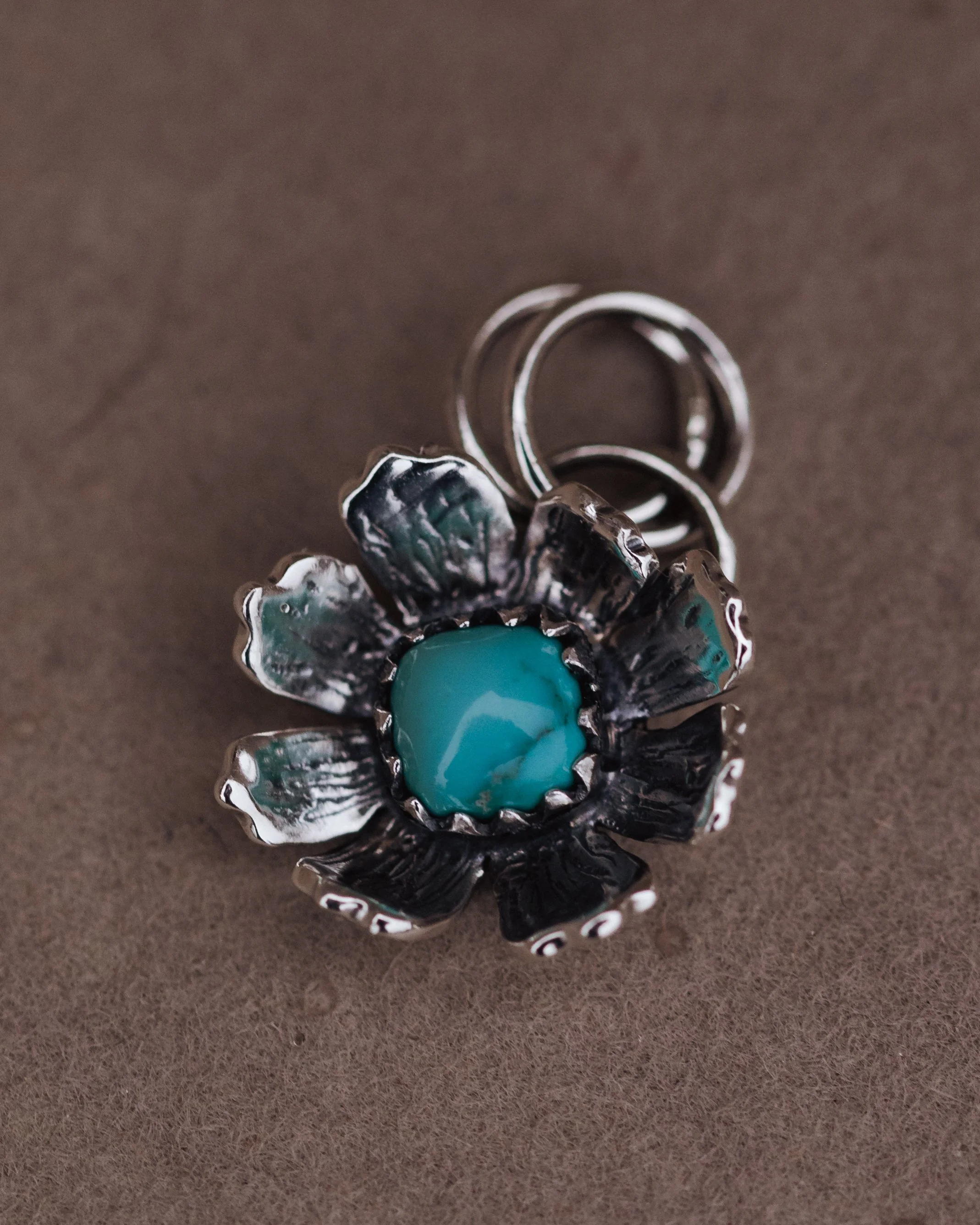 Laynarememberancecosmopendant-69.jpg