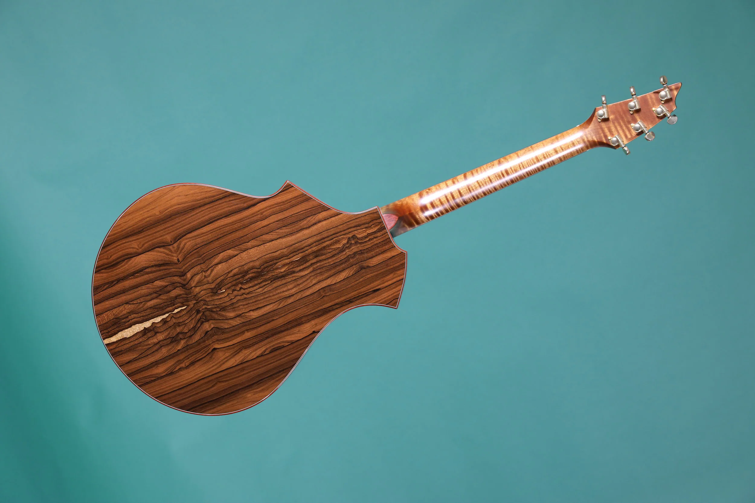 Breedlove CA ziricote Black Widow back.jpg
