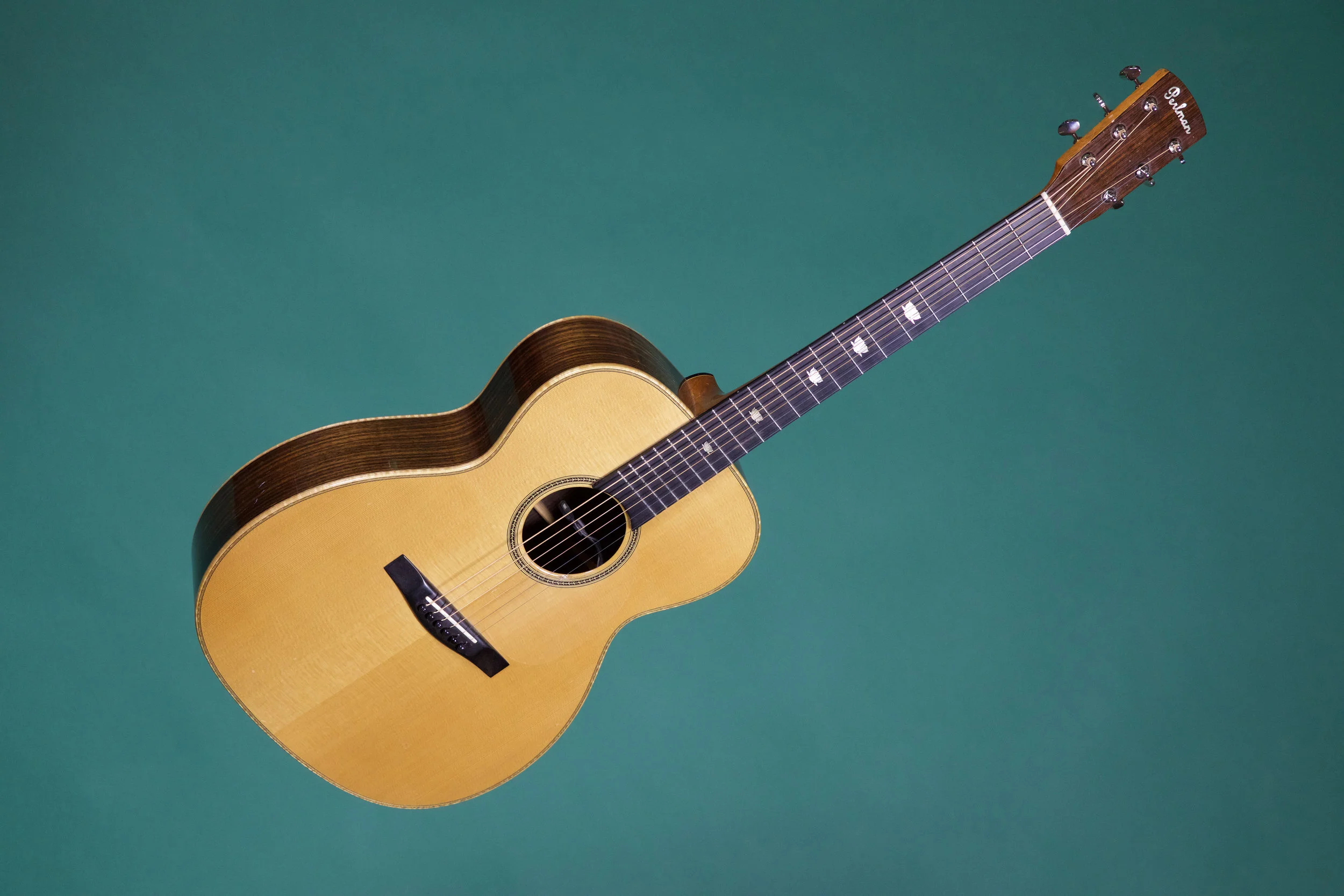 Perlman OM shoulder.jpg