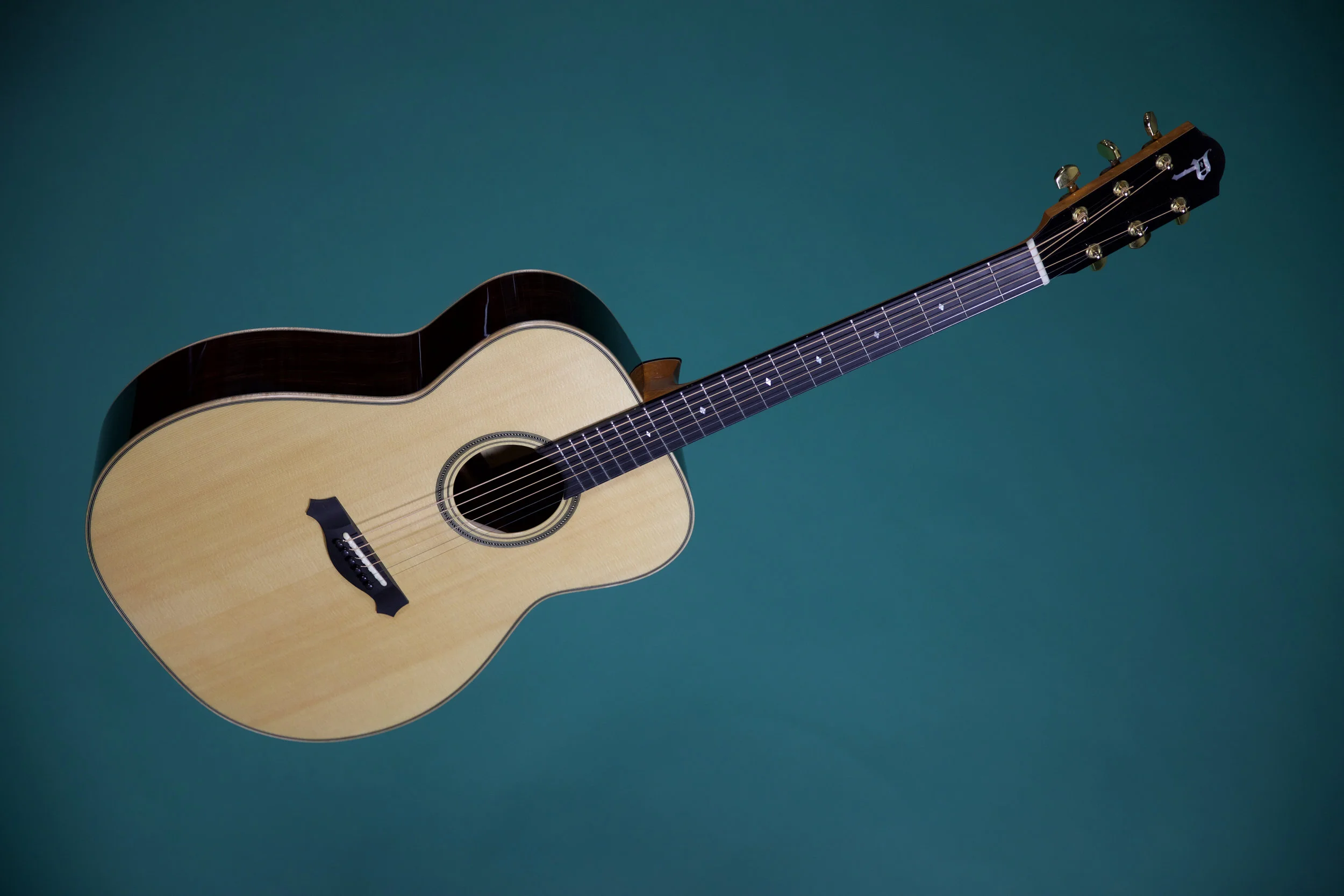 Propsom Soloist shoulder1.jpg