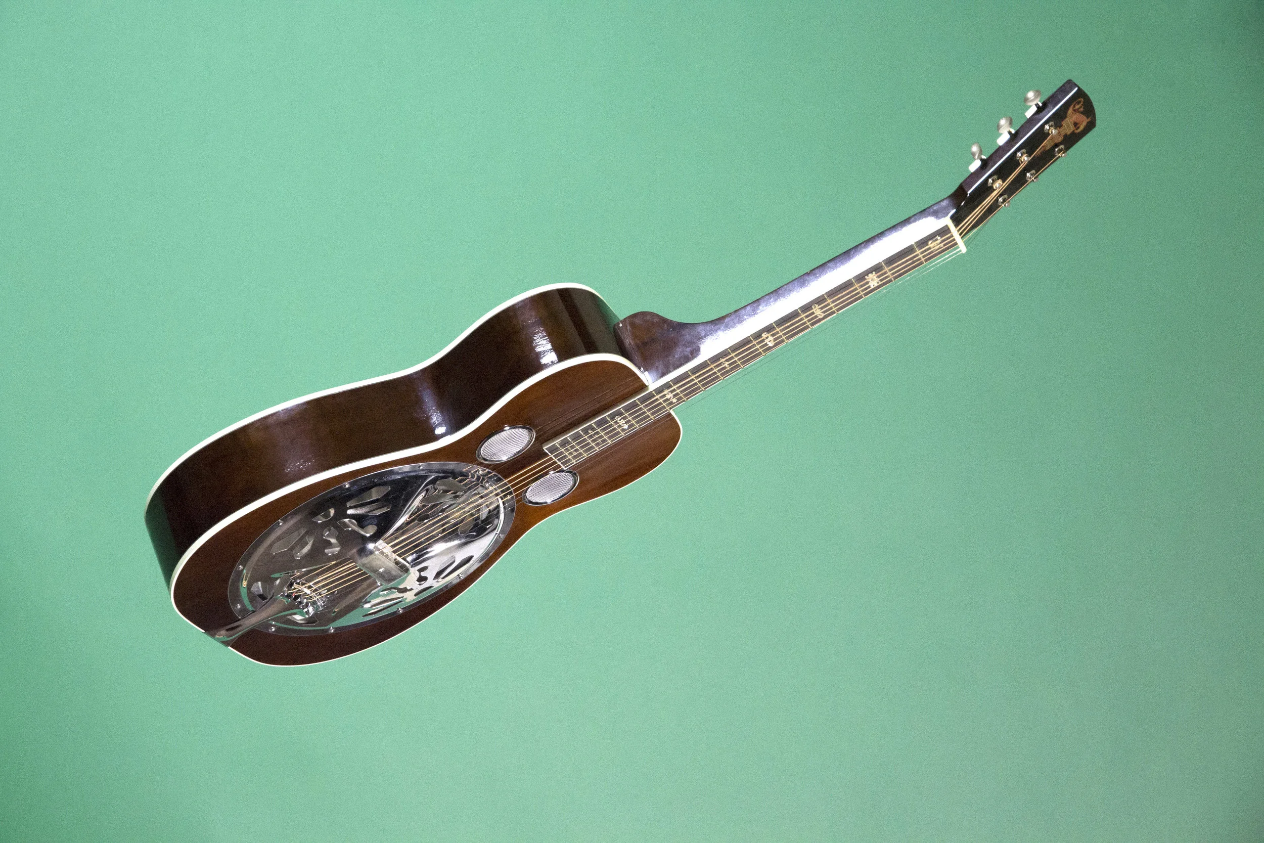 Dobro Tut Taylor s.jpg