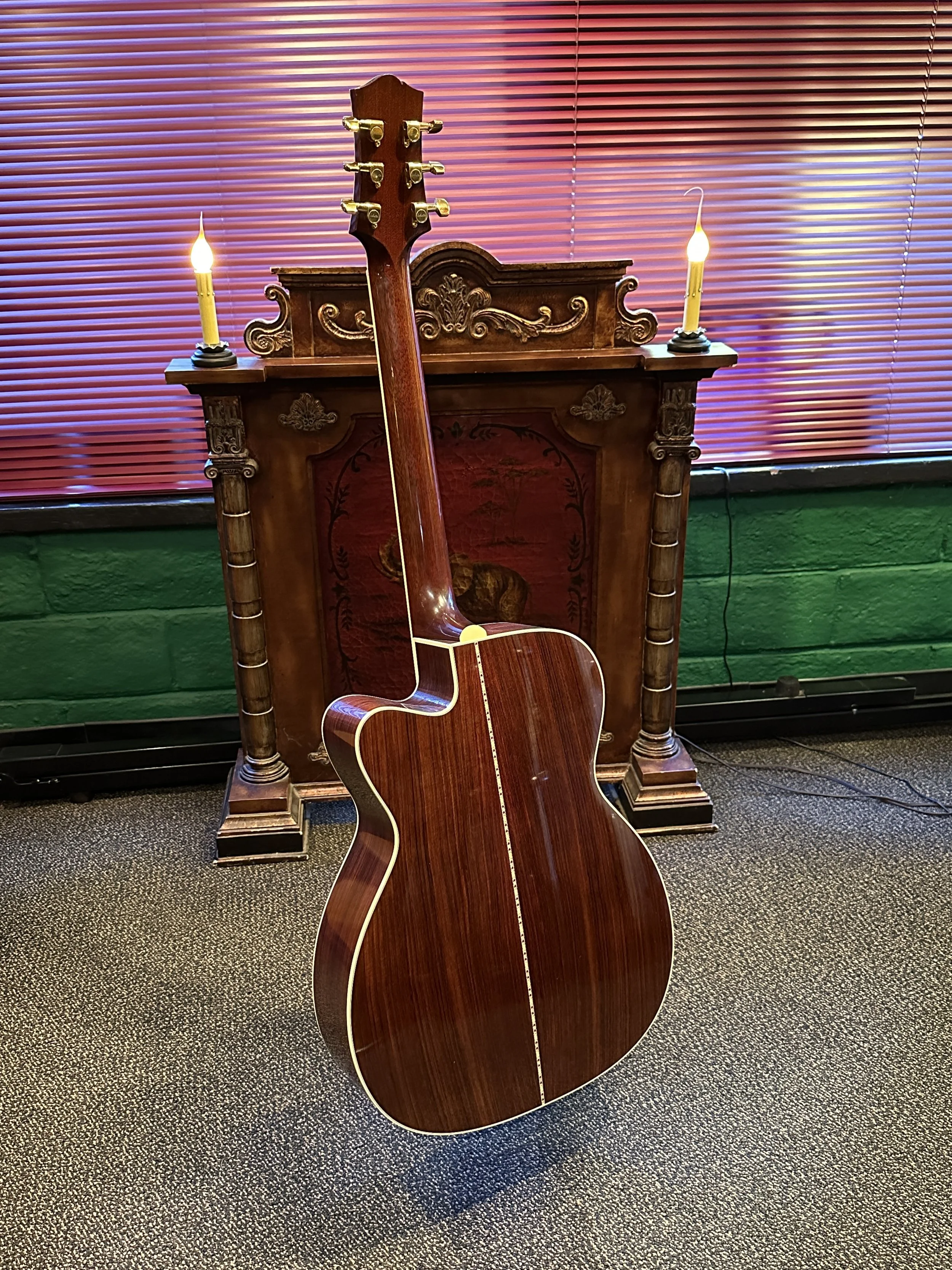 Collings OM3 DLX b.JPG