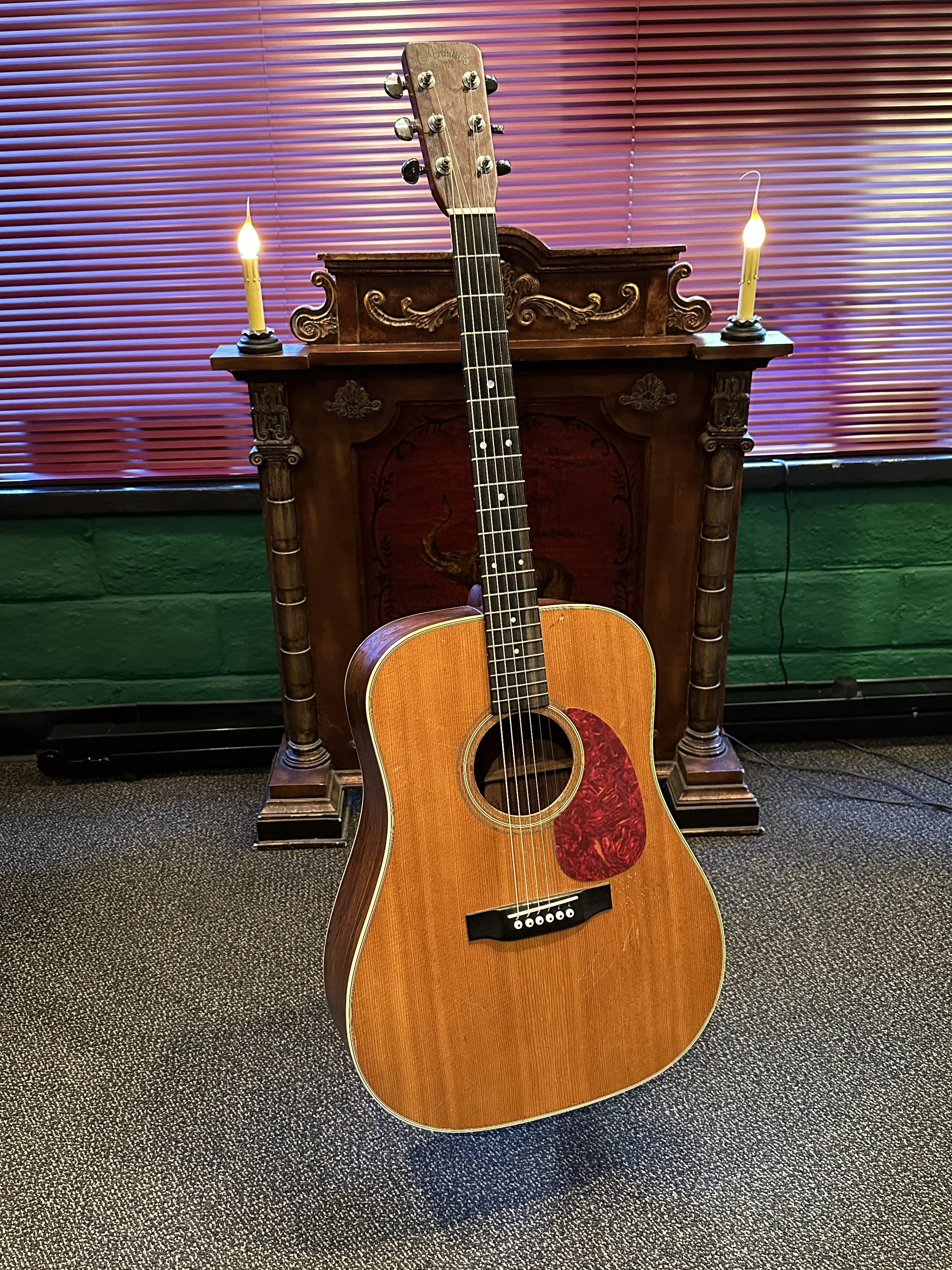 Martin D-28 1967 f.JPG