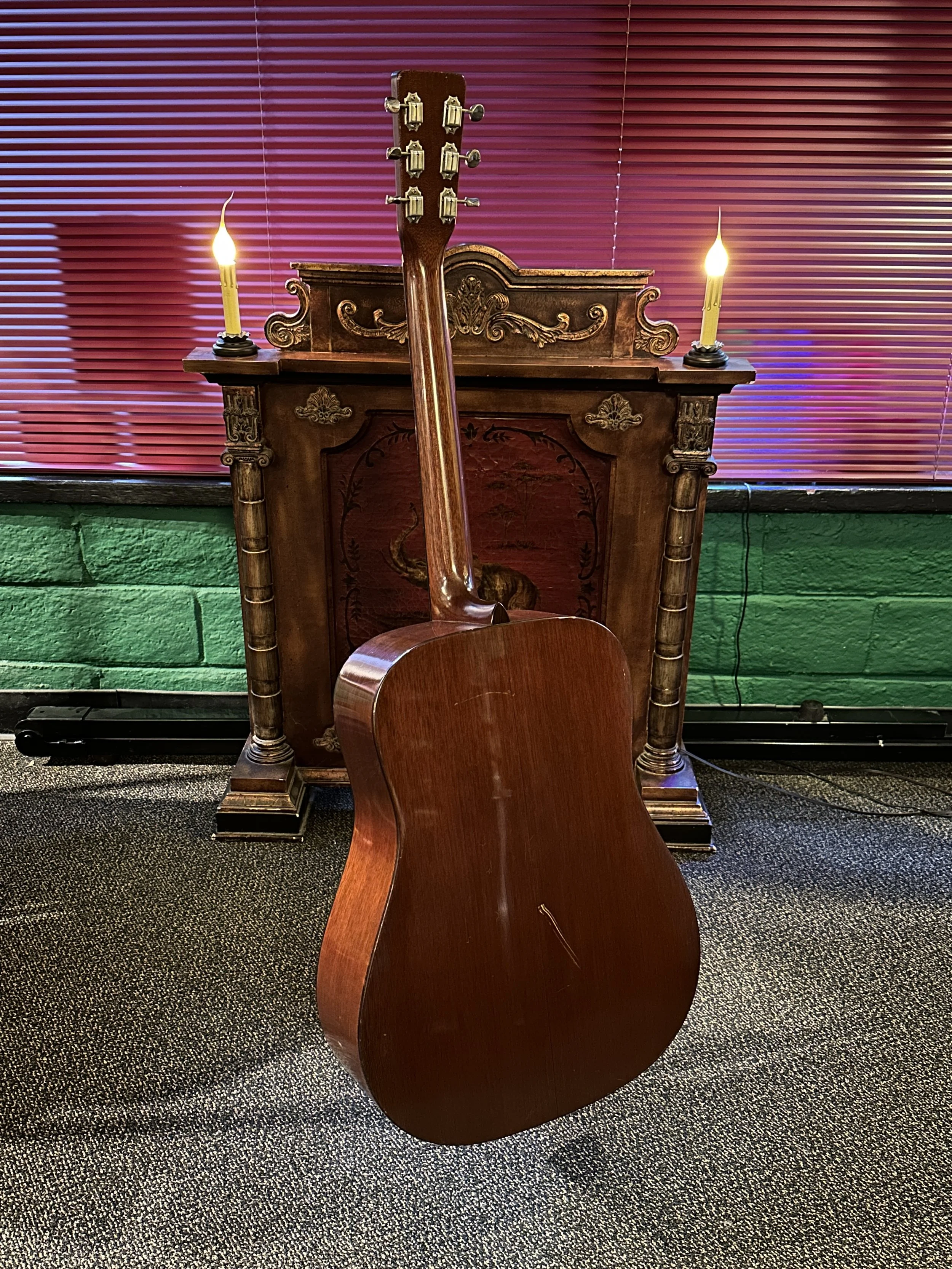 Martin D-18 1954 b.JPG