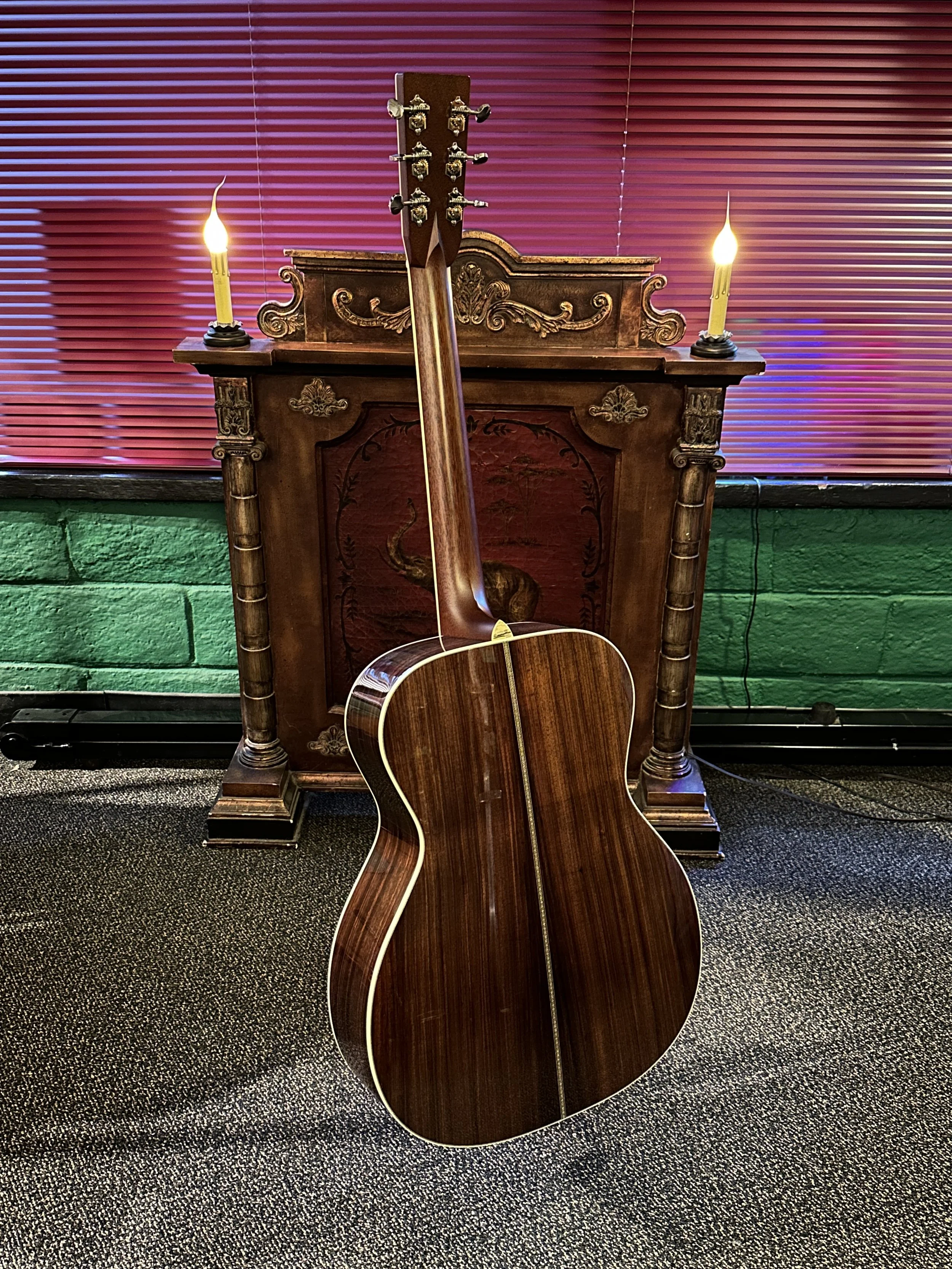 Santa Cruz custom OM b.JPG