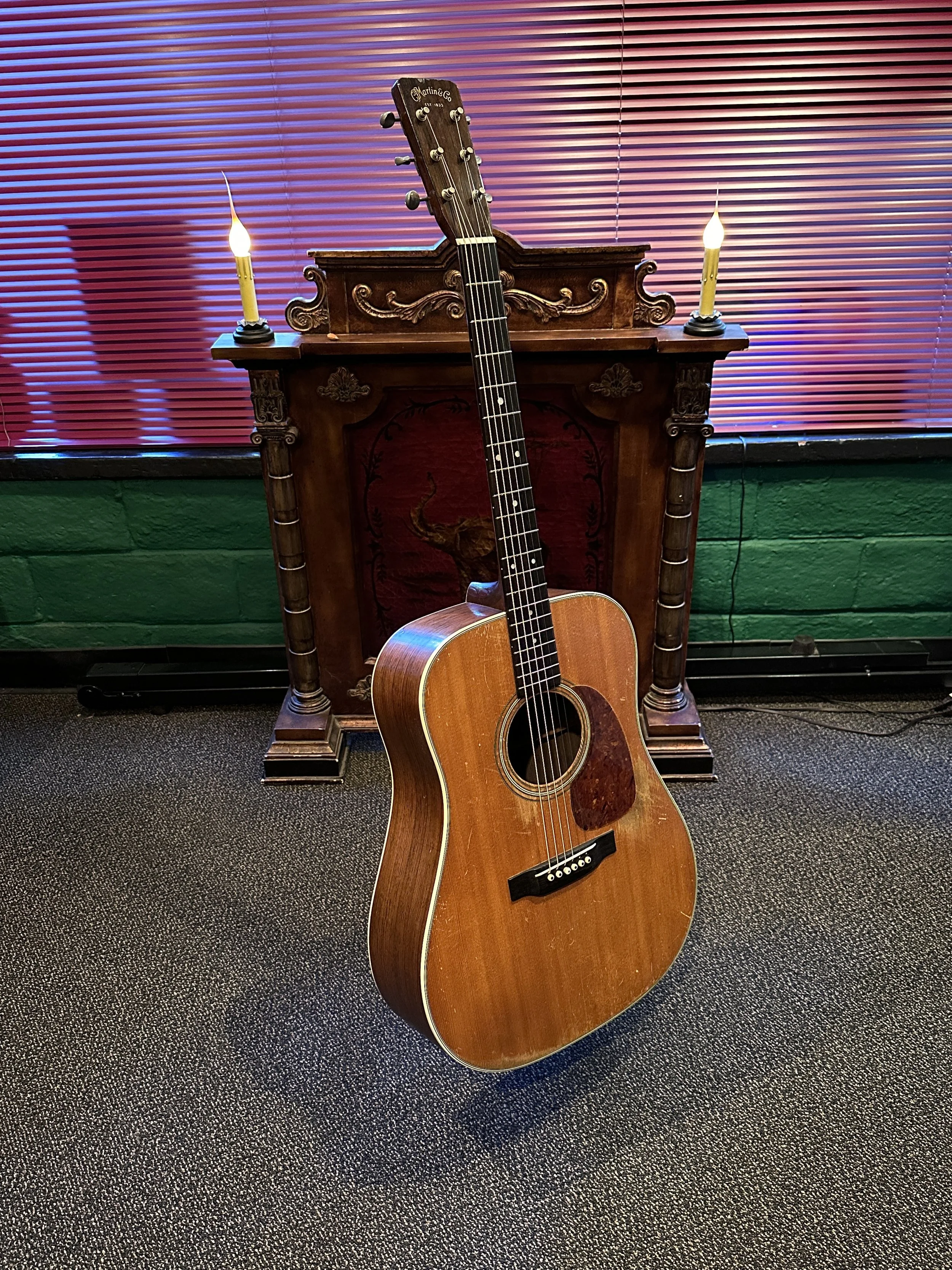 Martin D-28 1956 f.JPG