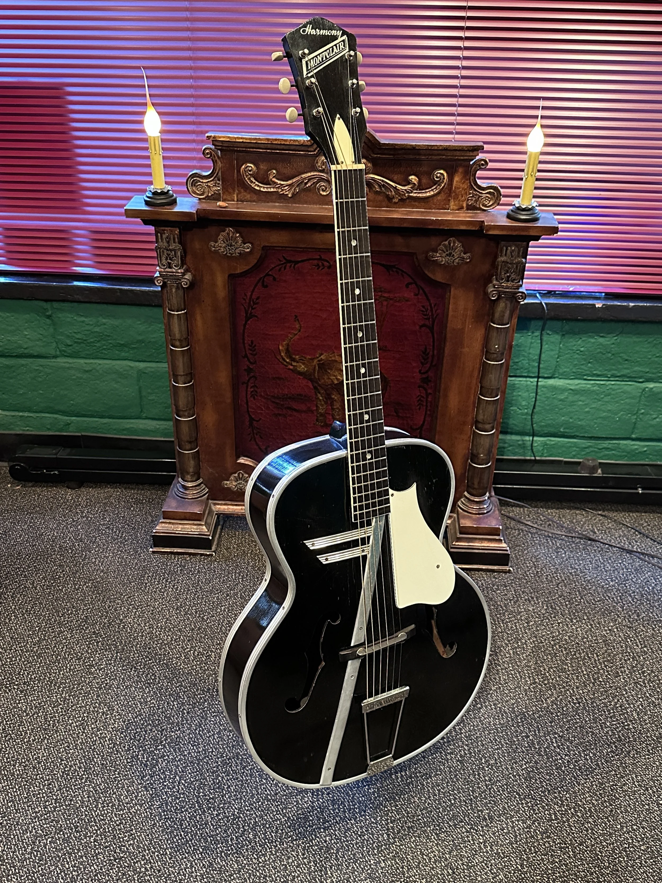 Hamony Montclair 1958 f.JPG
