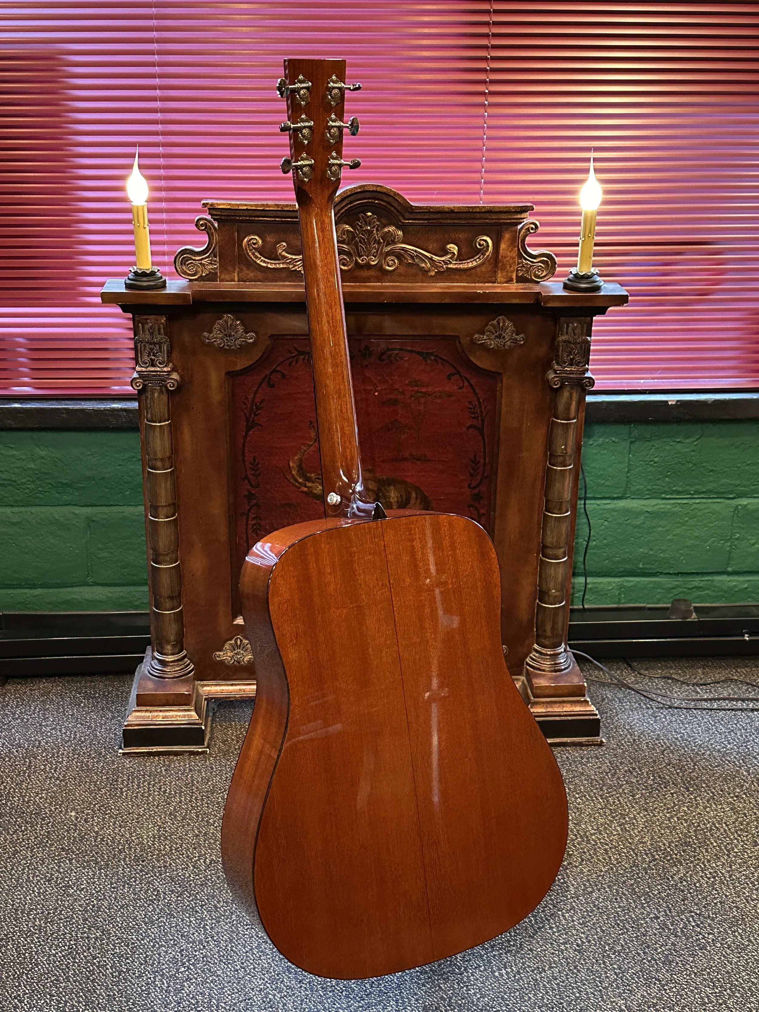 Collings D-1 2012 b.JPG