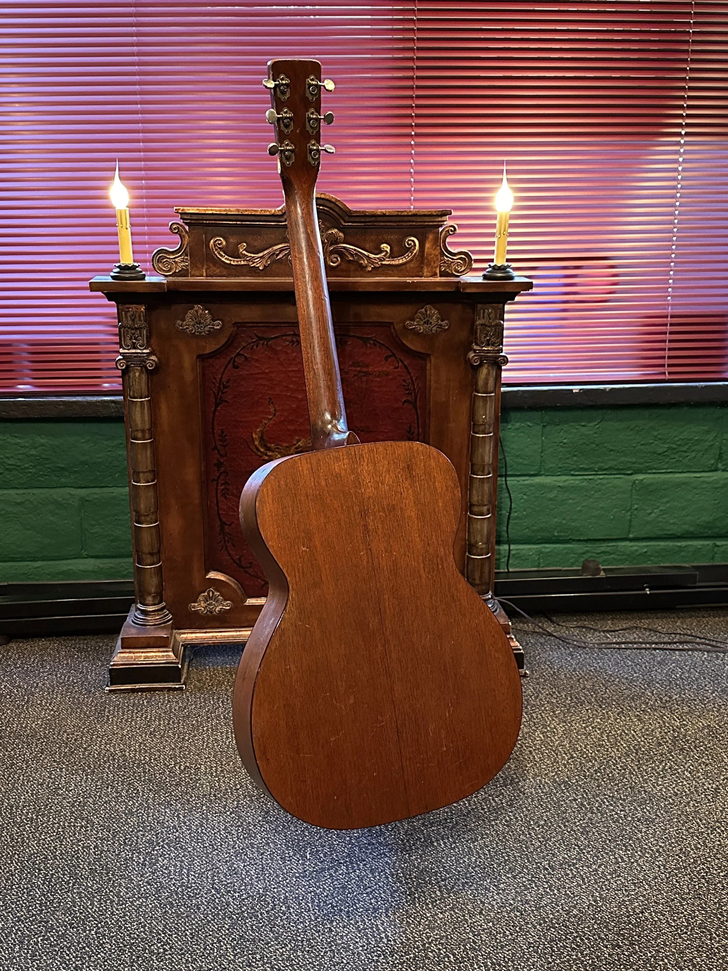 Martin 000-18 1954 b.JPG (Copy)