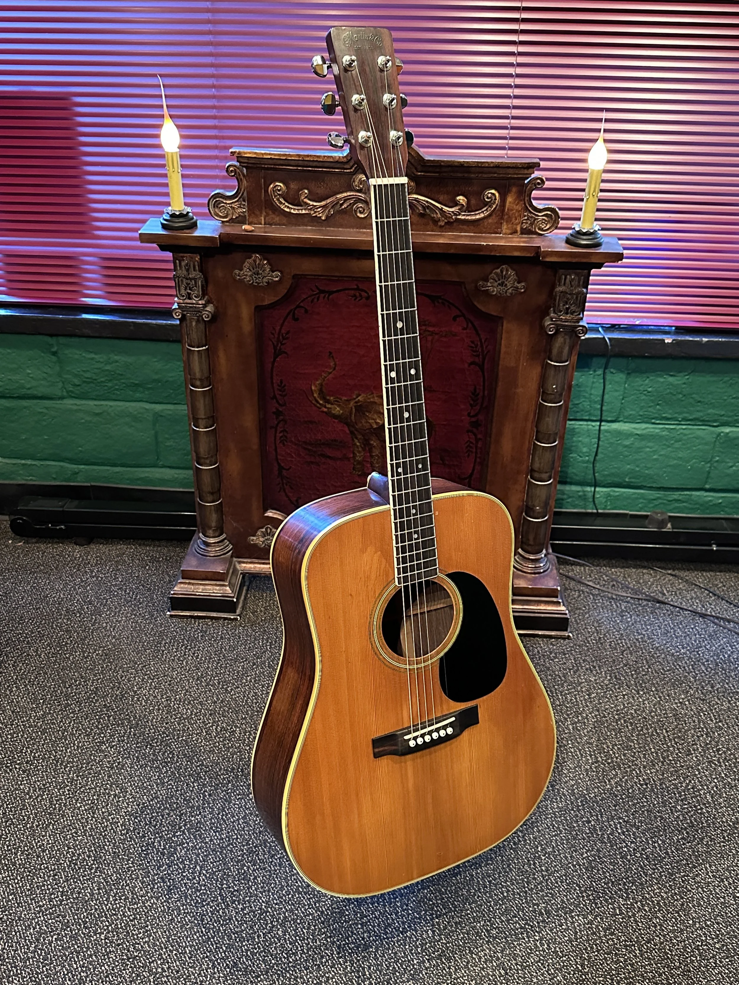 Martin D35 1968 f.JPG