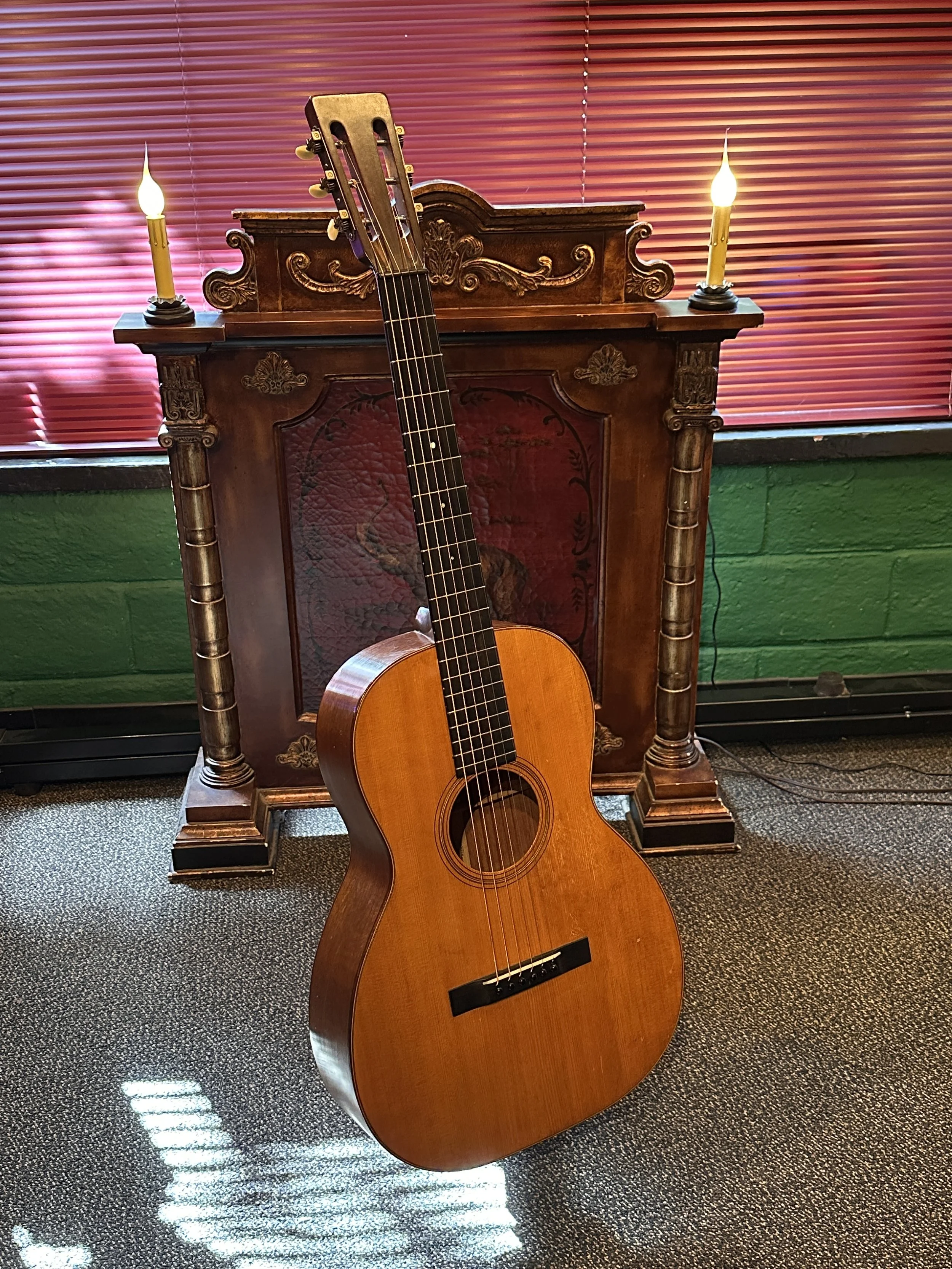 Martin 00-18 1928 a.JPG