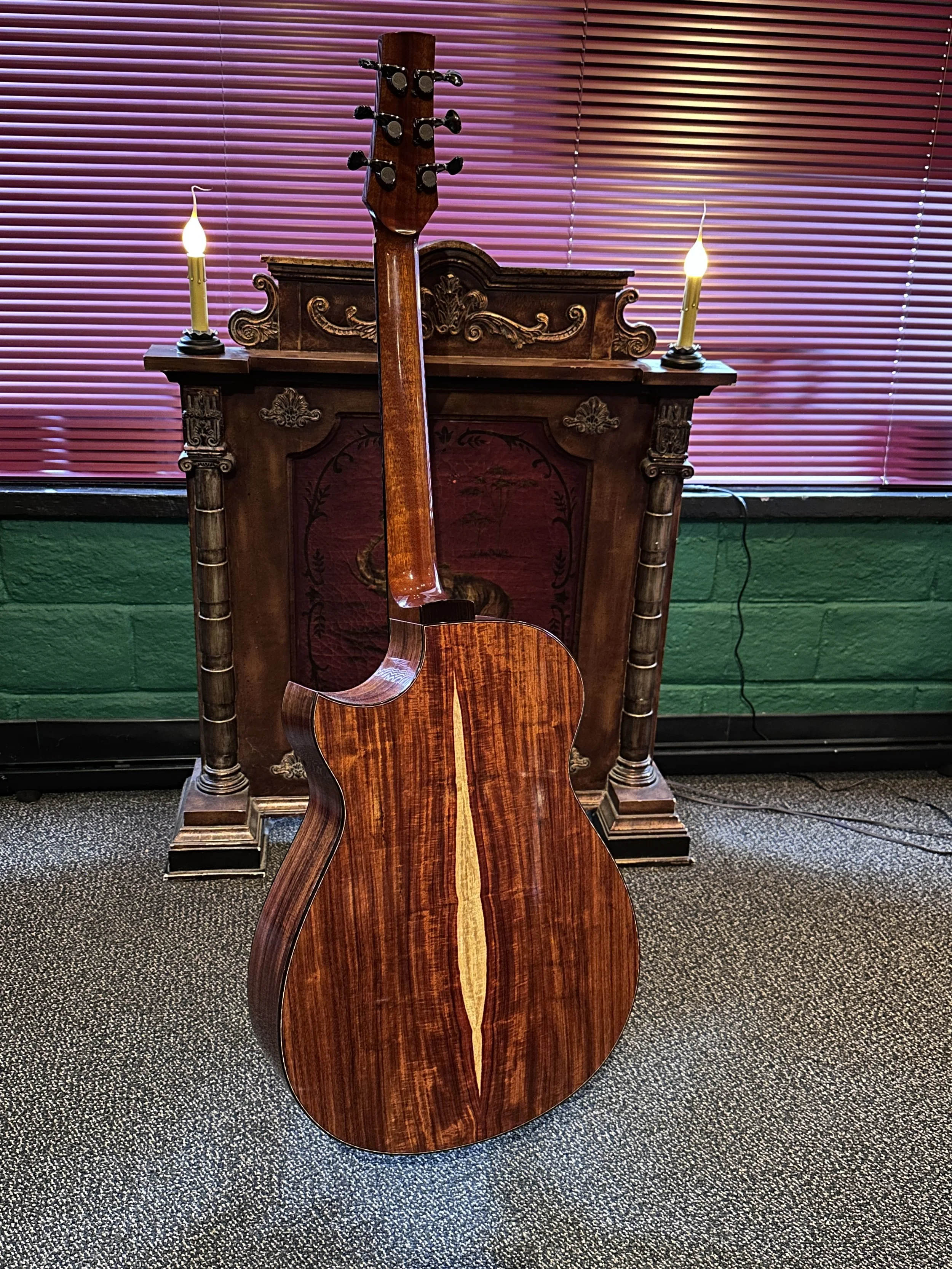 MFG Datlen OM Hormigo a.JPG