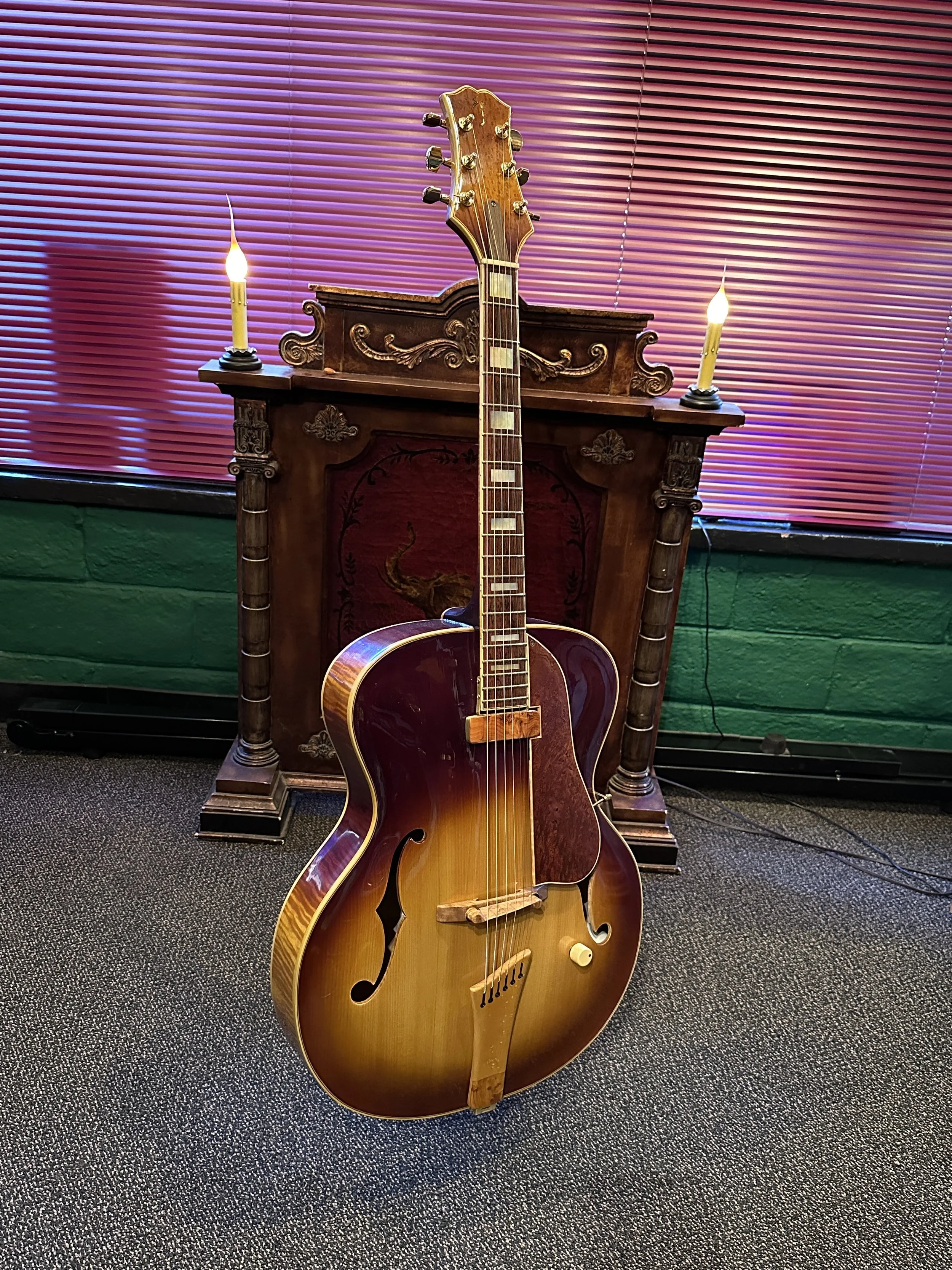 Janofsky archtop.JPG