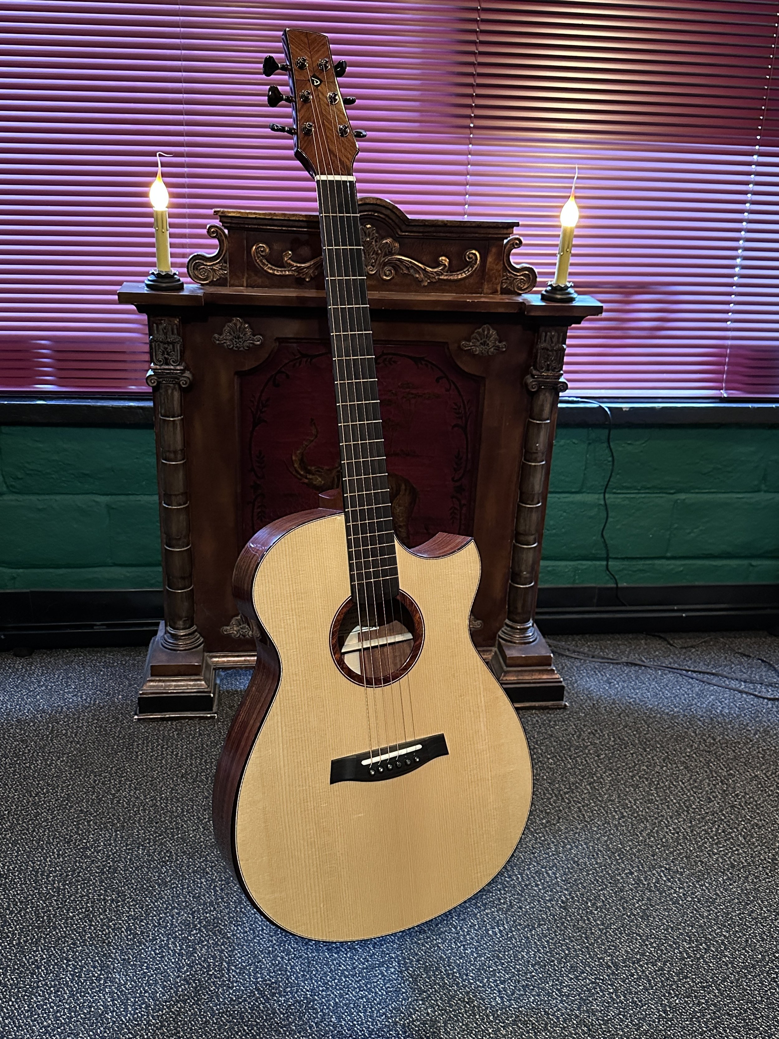 MFG Datlen OM Hormigo b.JPG