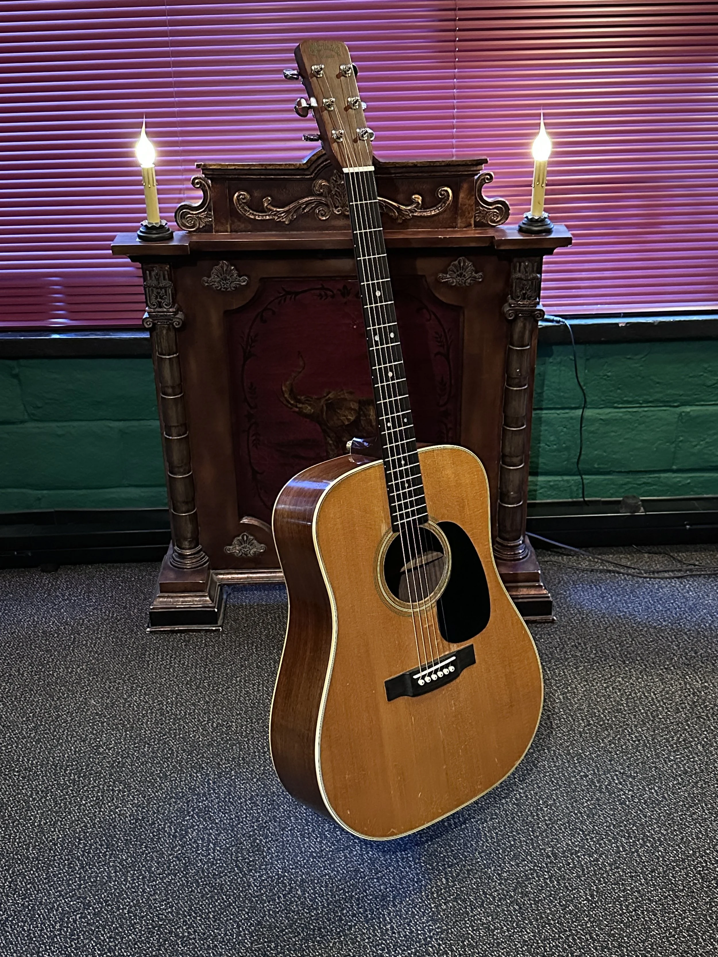 Martin D-28 1969 f.JPG