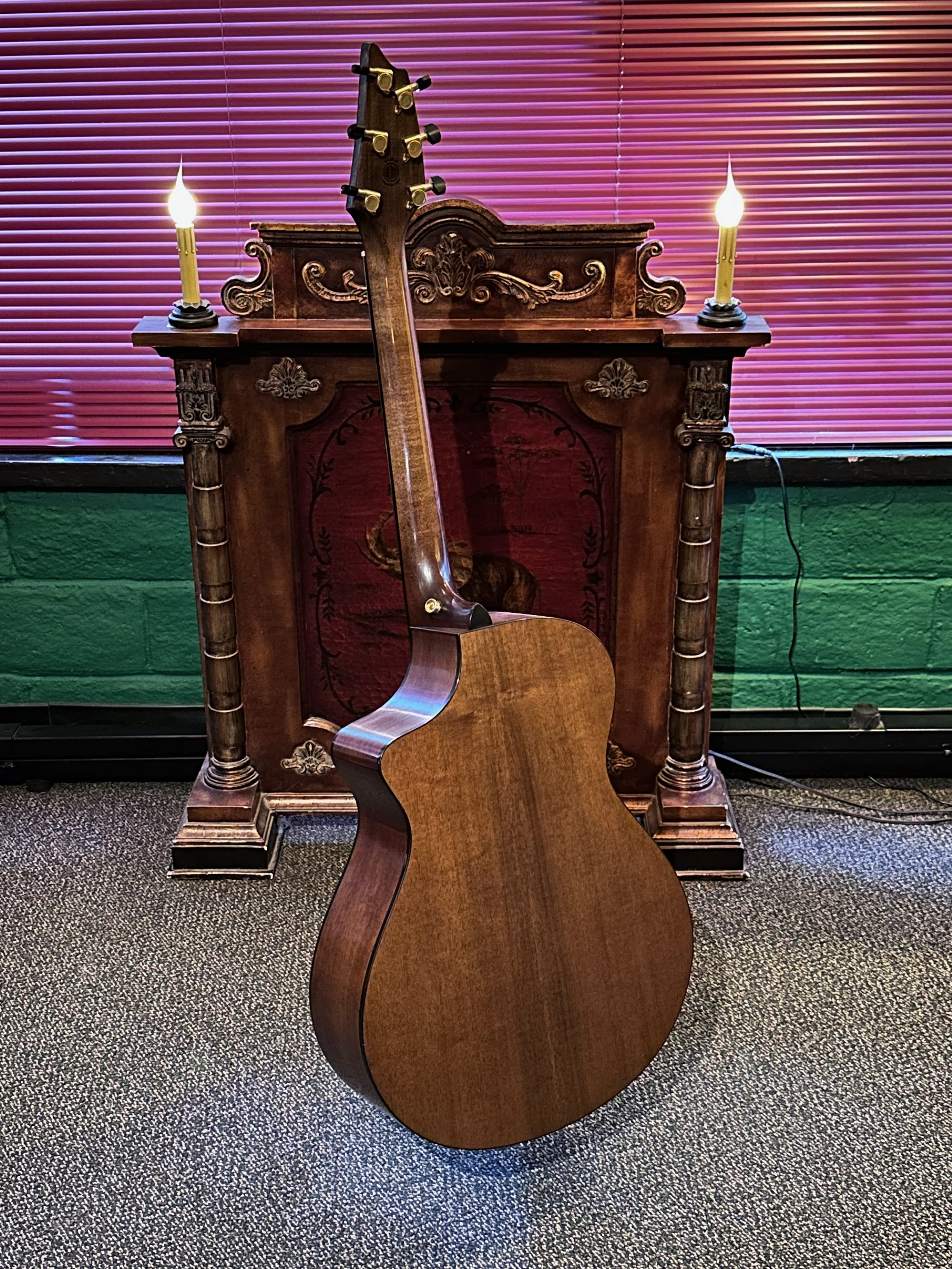 Breedlove OC ce b.jpeg