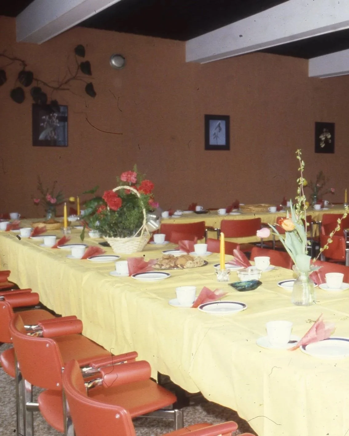 original 70s dining room 