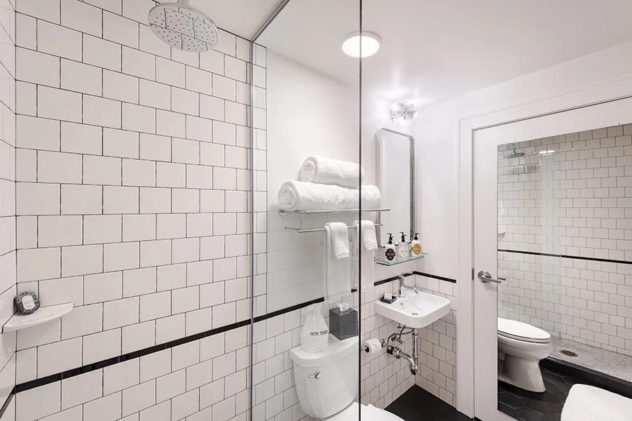 State Hotel - Bathroom.jpeg