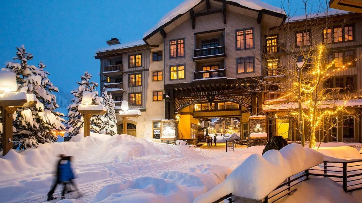 2018 03 16 SV SnowyVillageDusk 0002 dng.jpeg