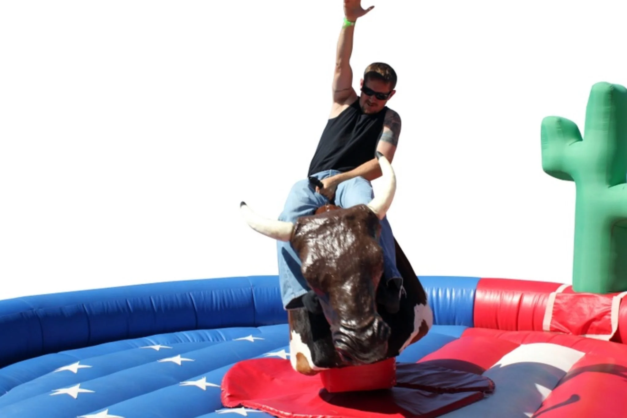 Mechanical-Bull-Action-Photo-2048x1364.jpeg