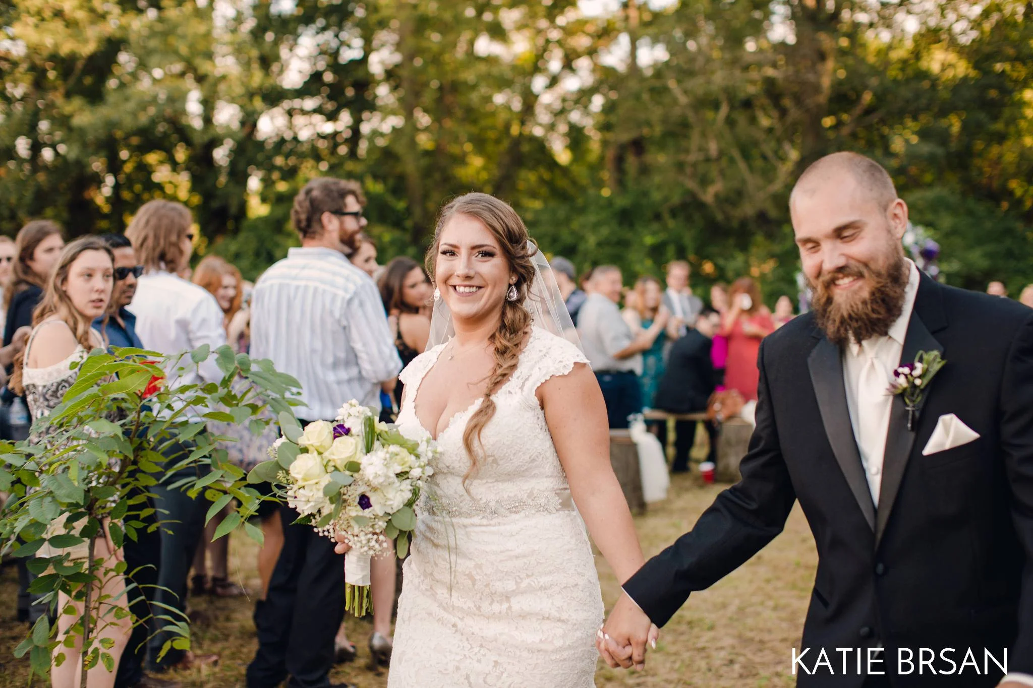 KatieBrsan-Bonfield-Backyard-Wedding_0409.jpg