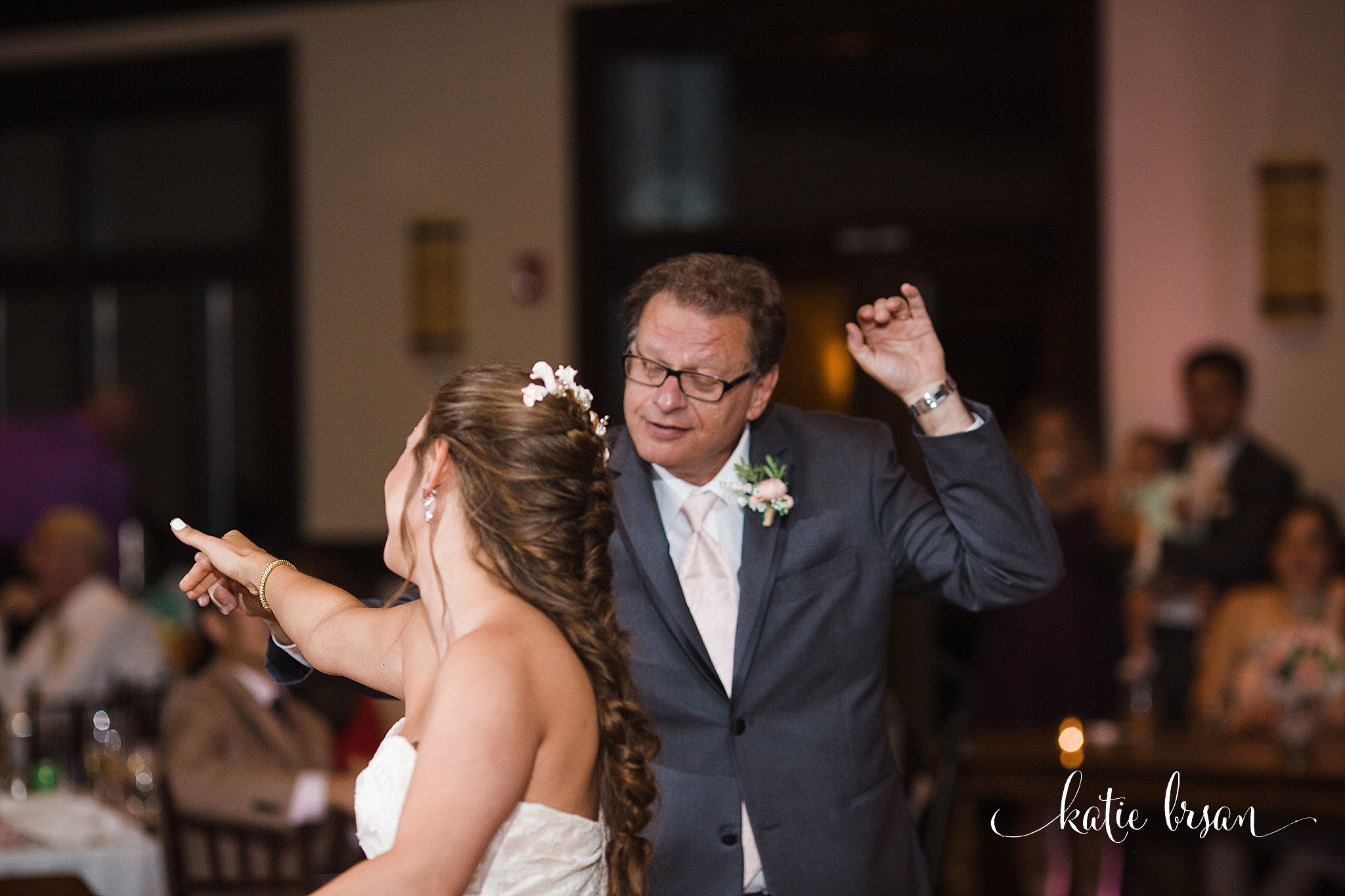 MistWoodGolfClub_Wedding_Romeoville_0810.jpg