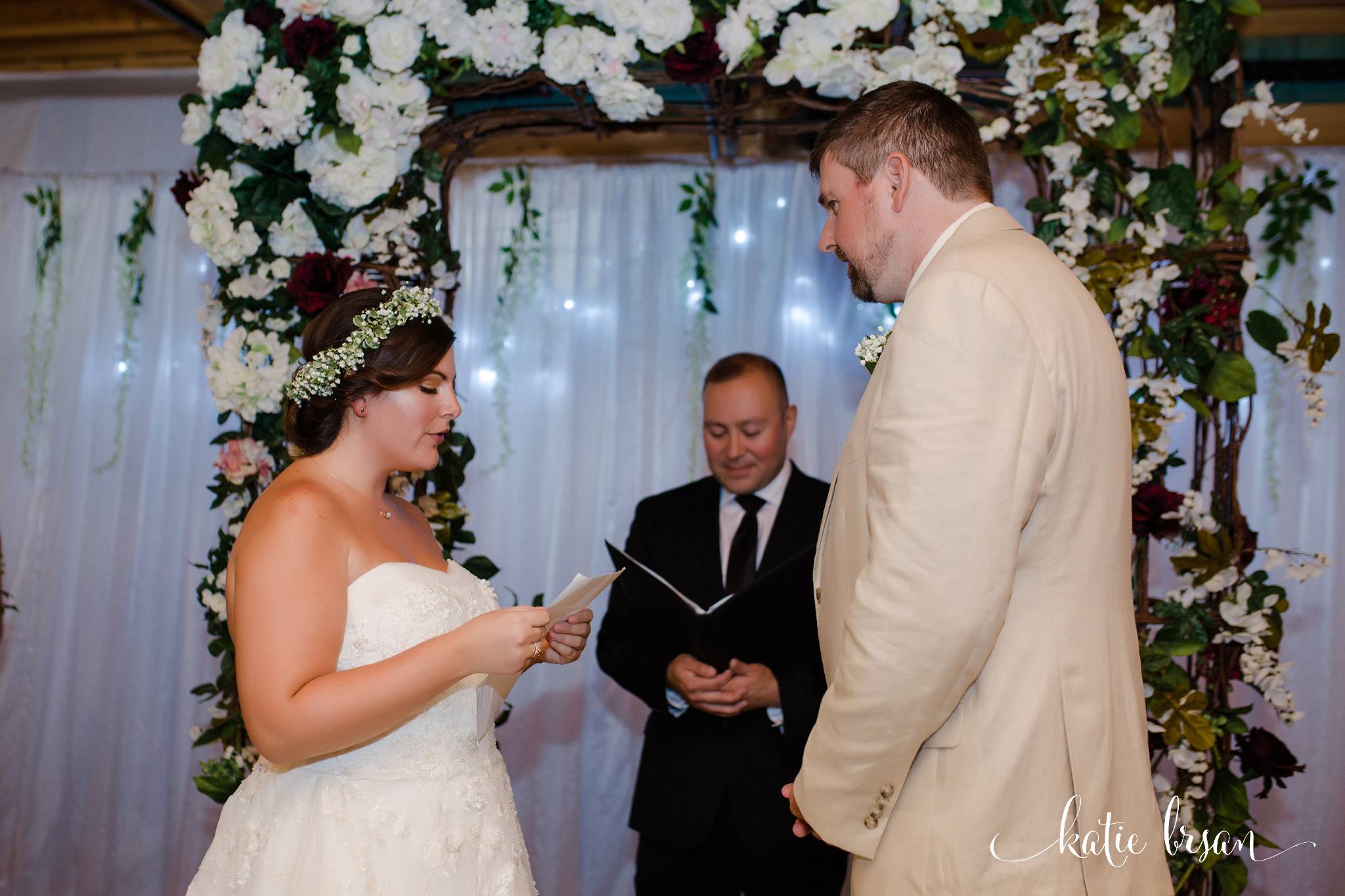 DownersGrove_BackyardWedding_GilbertsPark_1010.jpg