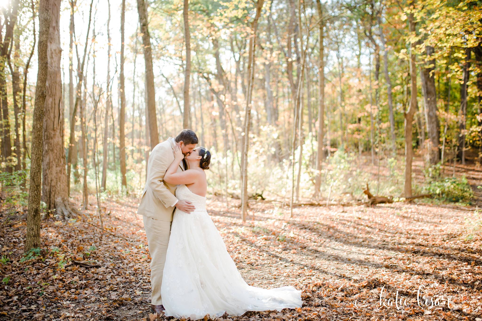 DownersGrove_BackyardWedding_GilbertsPark_1070.jpg