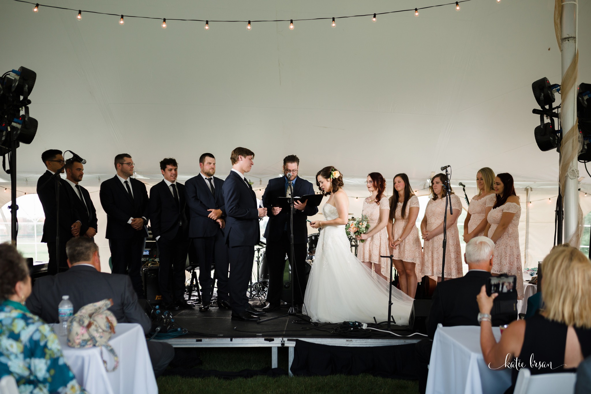 Frankfort_backyard_wedding_0362.jpg