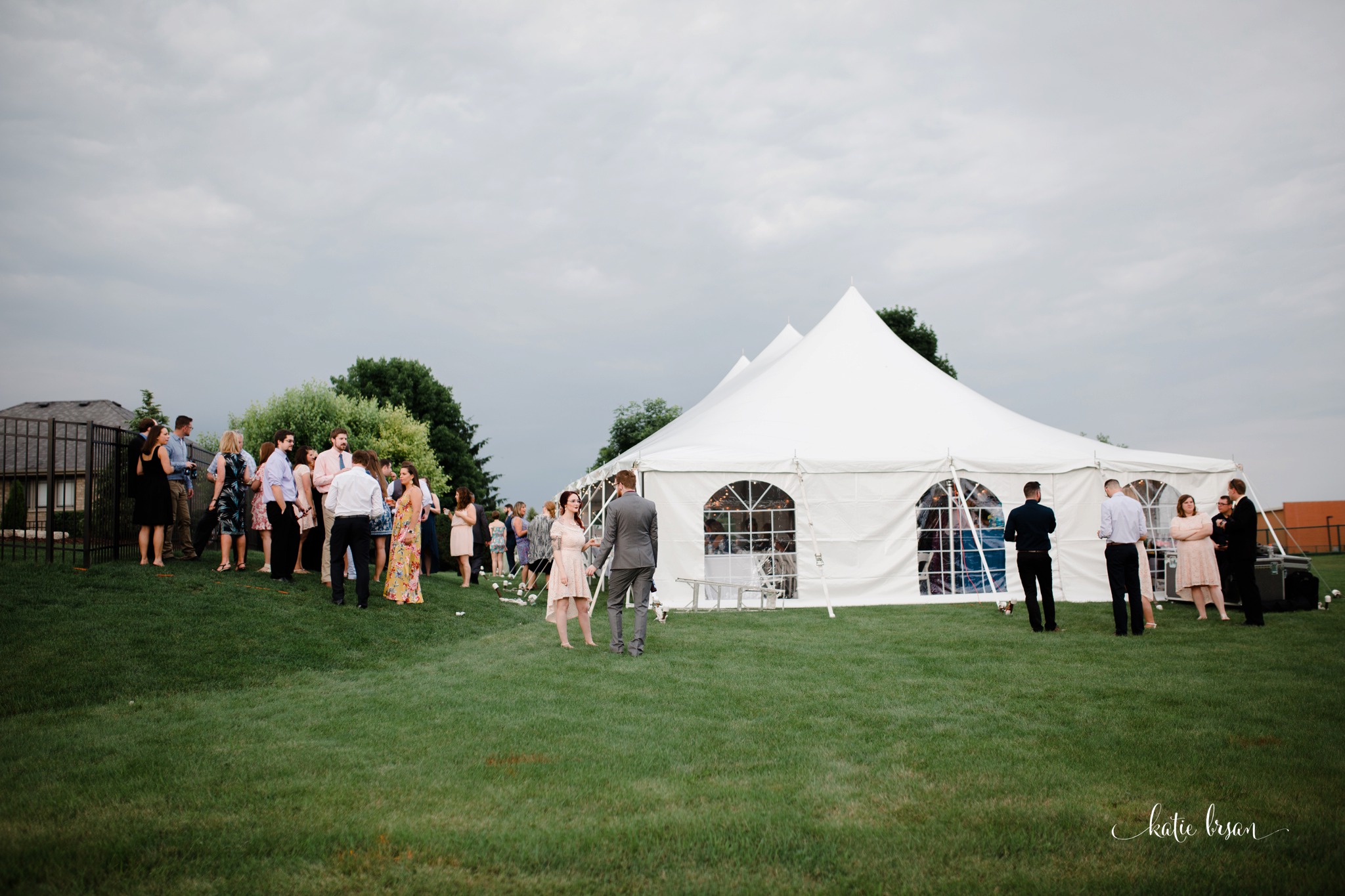 Frankfort_backyard_wedding_0400.jpg