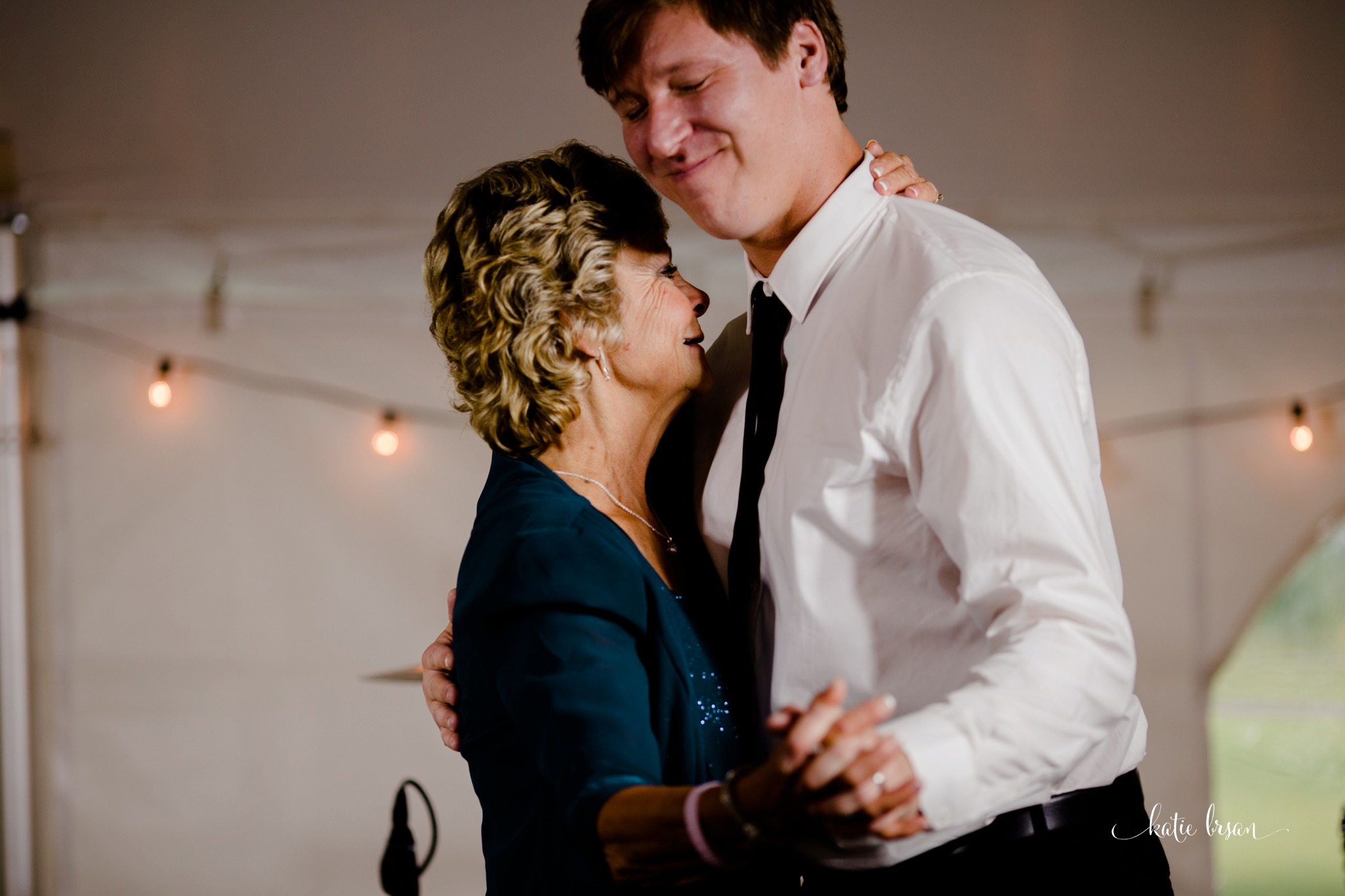 Frankfort_backyard_wedding_0409.jpg