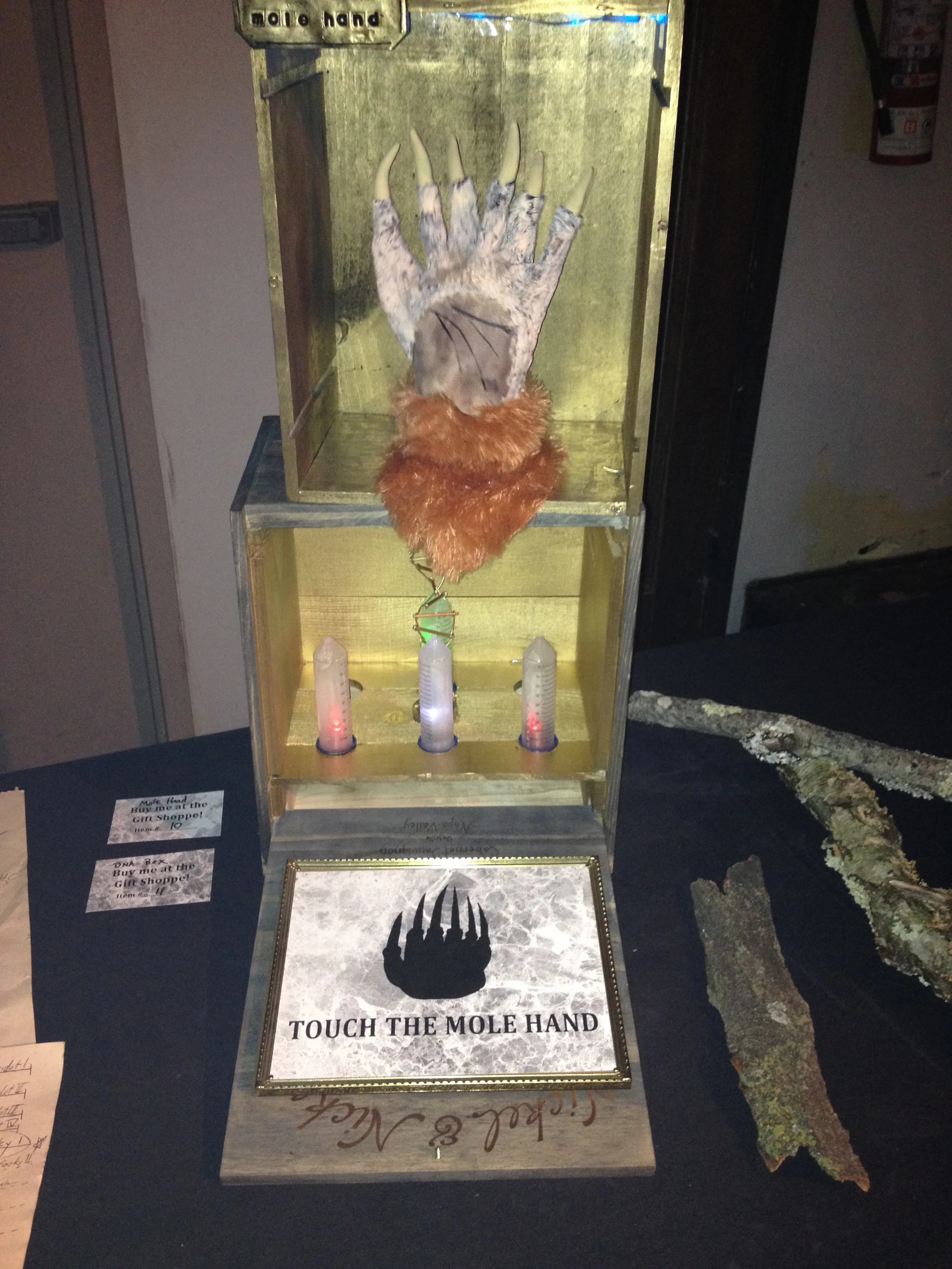 Mole Hand: with realistic creepy movement!