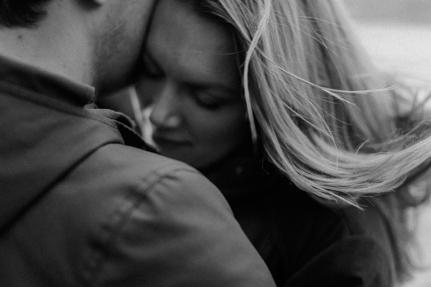 Close up of couple during mentoring for photographers
