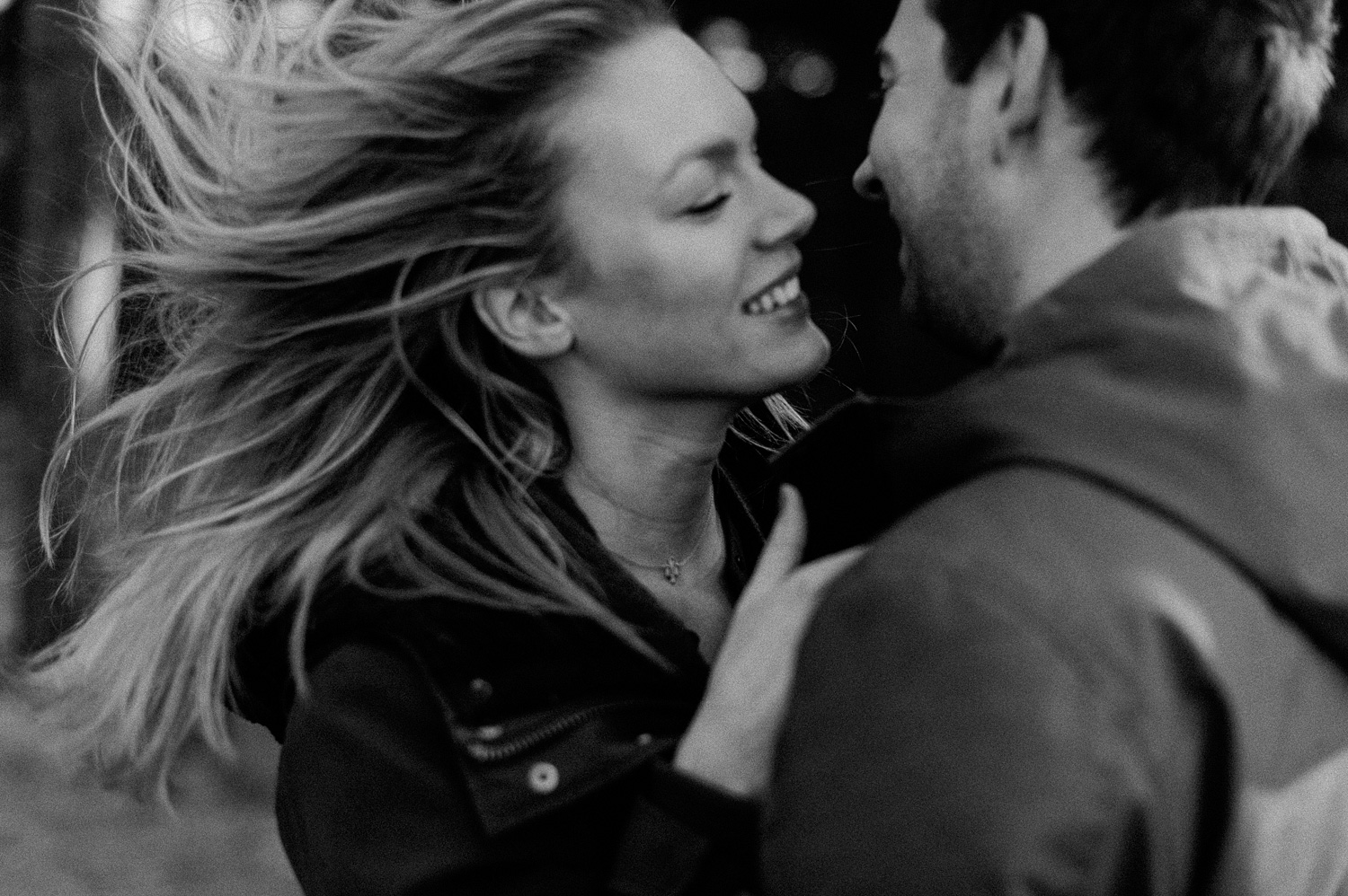 Close up of couple during mentoring for photographers