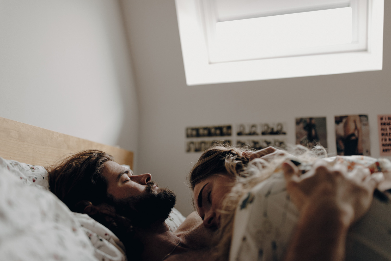 Couple goals lying in bed together