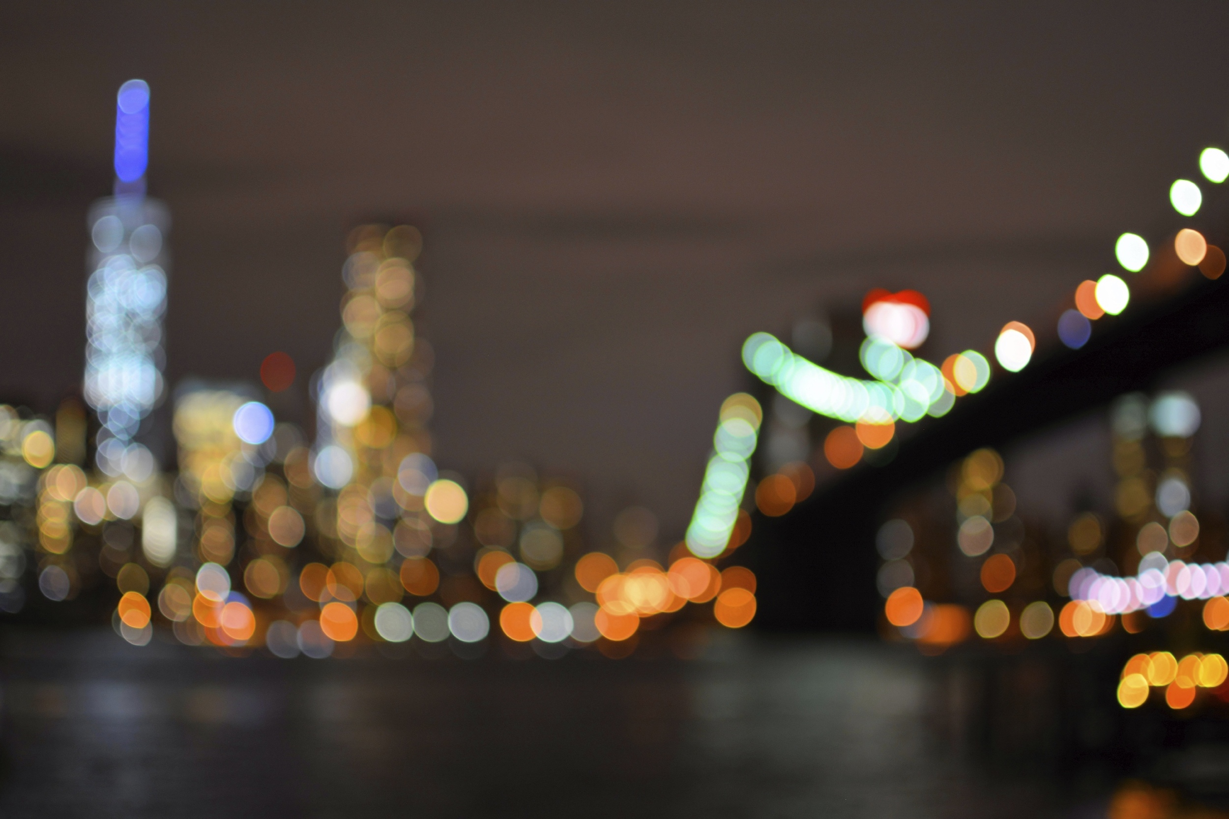 New-York-City-at-night-000076232191_Large.jpg