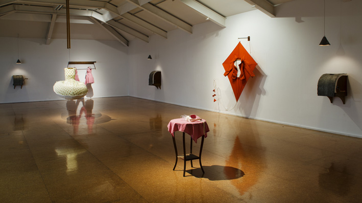 The outdoors type (Installation view)
